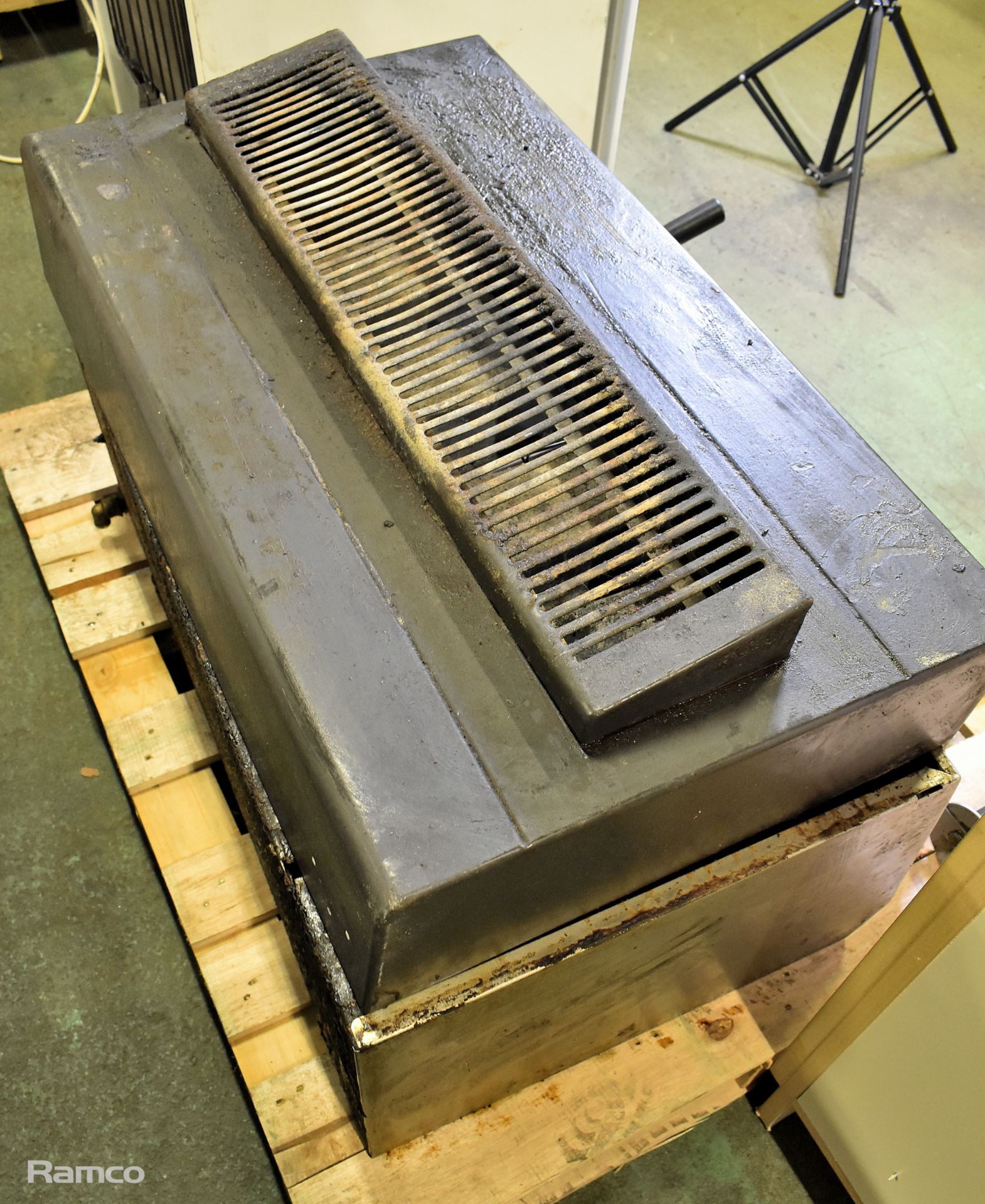 Large Salamander Grill - Image 6 of 6