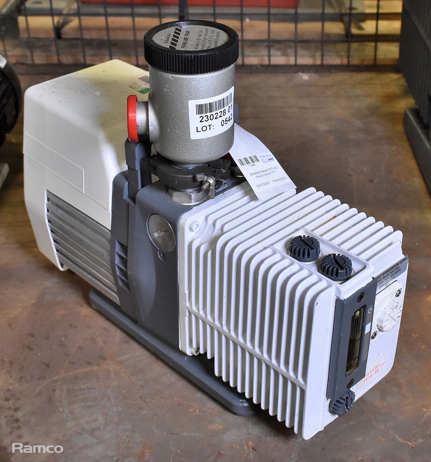 Edwards Pascal 2010 SD vacuum pump 115V