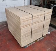 102x Chipboard panels - L120 x W60 x 1.8cm