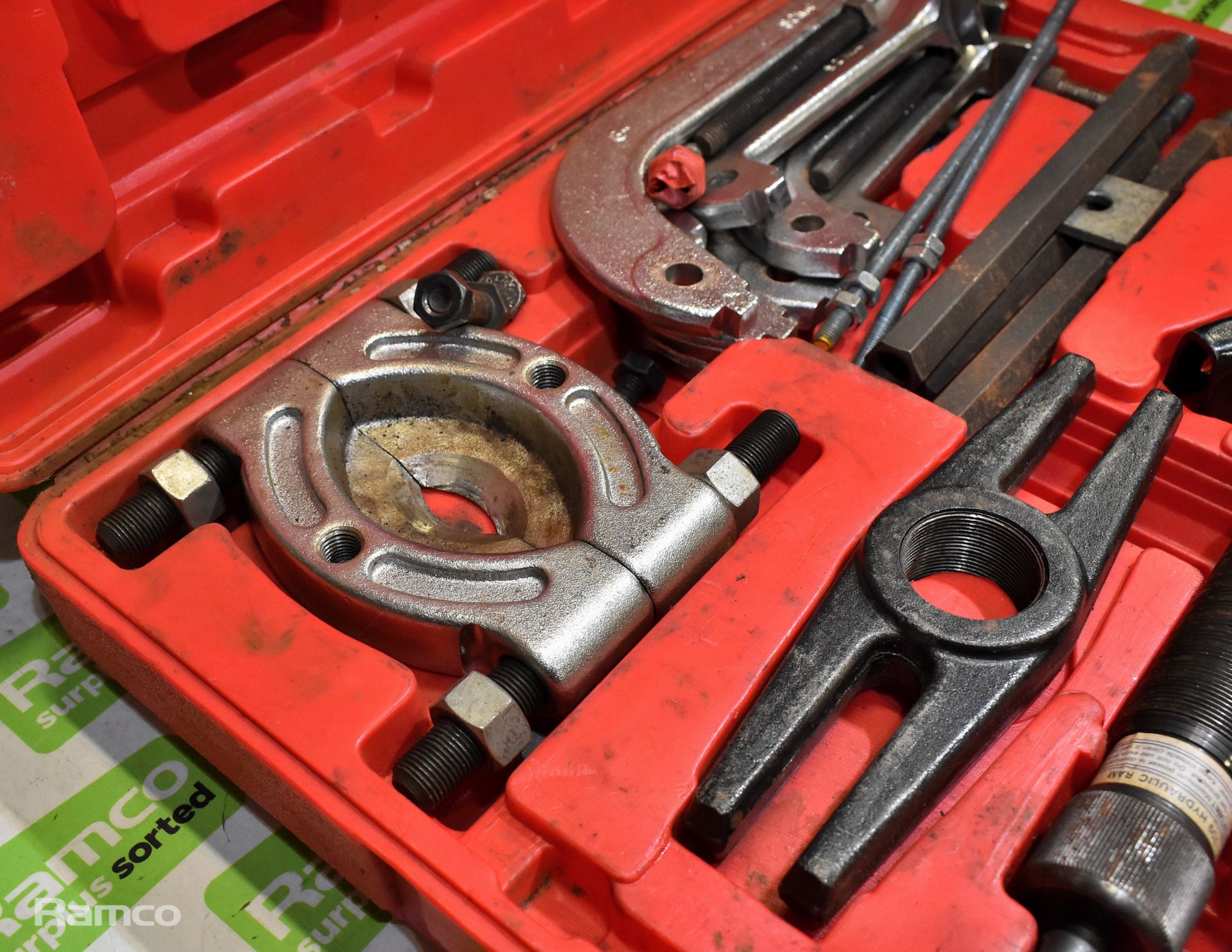 Bearing separator and puller set in hard carry case - Image 4 of 6