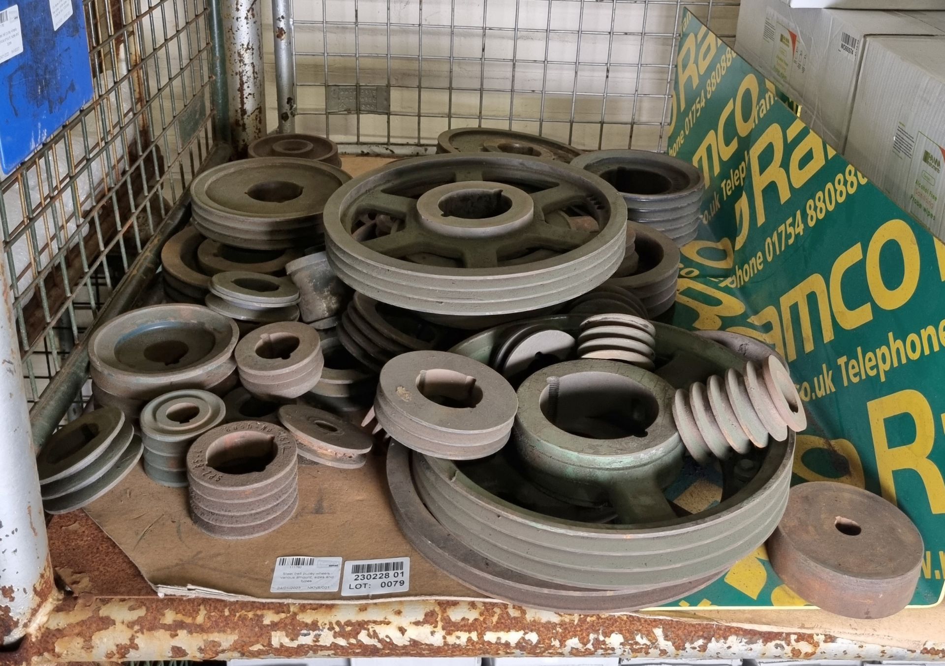 Steel belt pulley wheels - various amount, sizes and types
