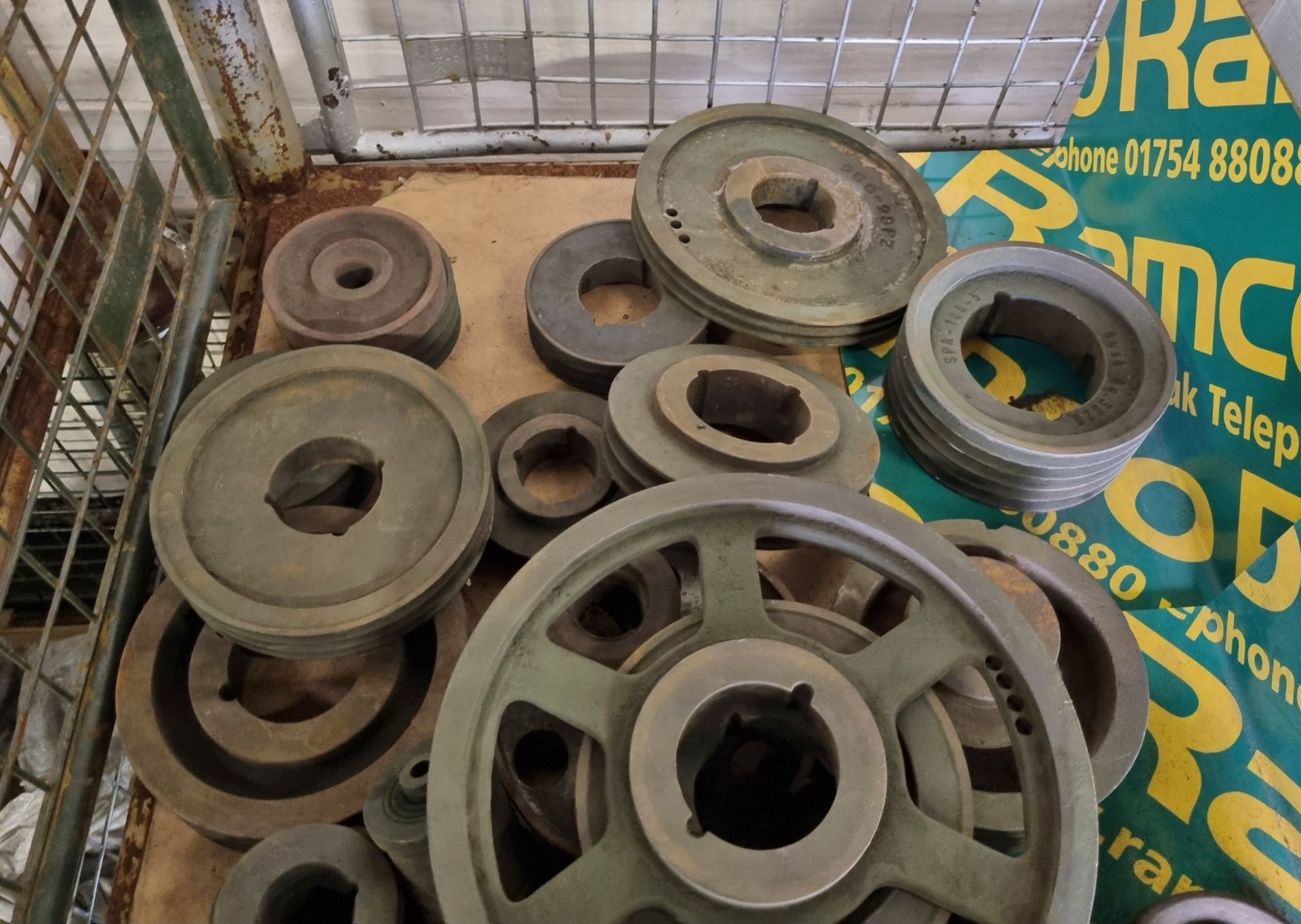 Steel belt pulley wheels - various amount, sizes and types - Image 2 of 4