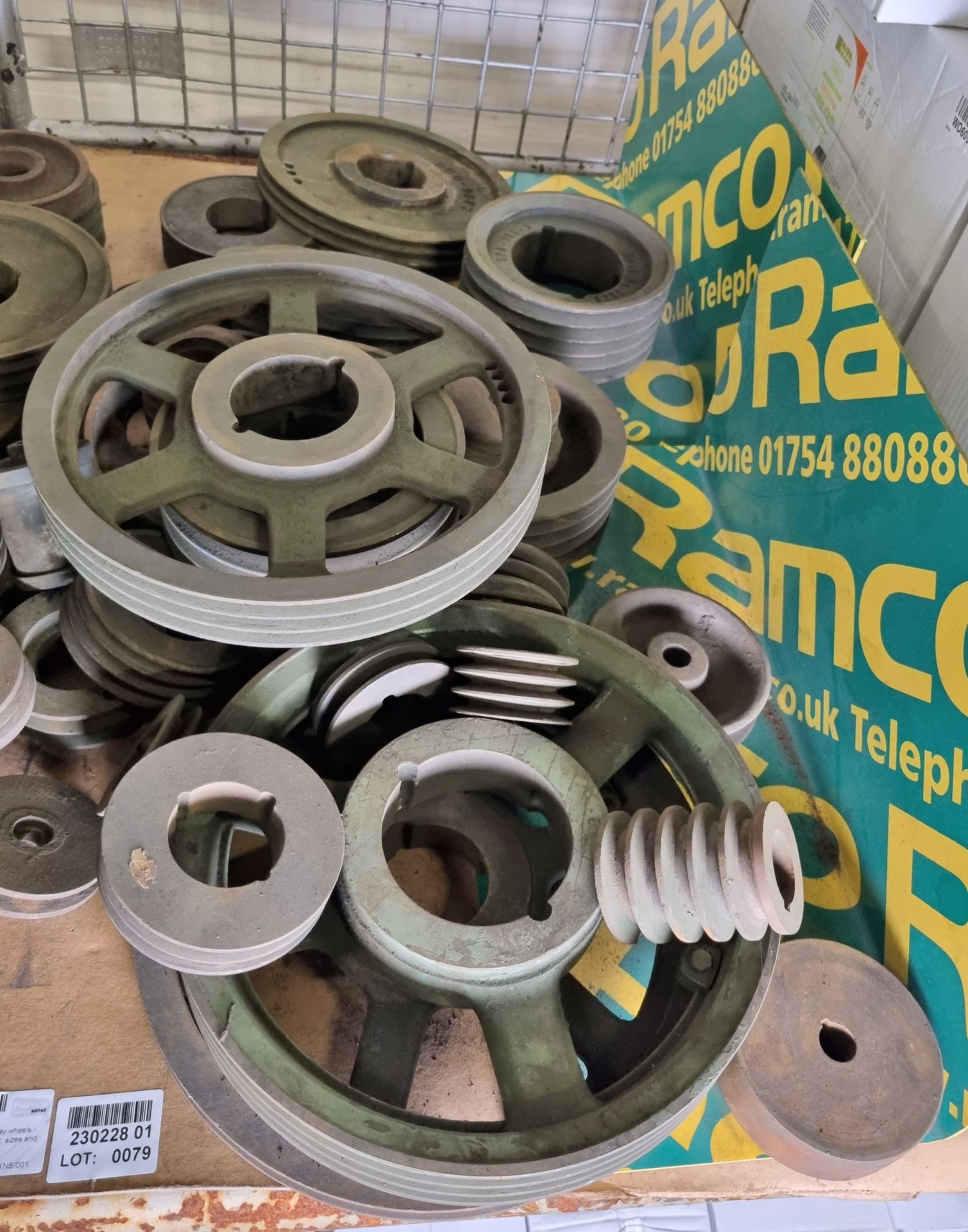 Steel belt pulley wheels - various amount, sizes and types - Image 3 of 4