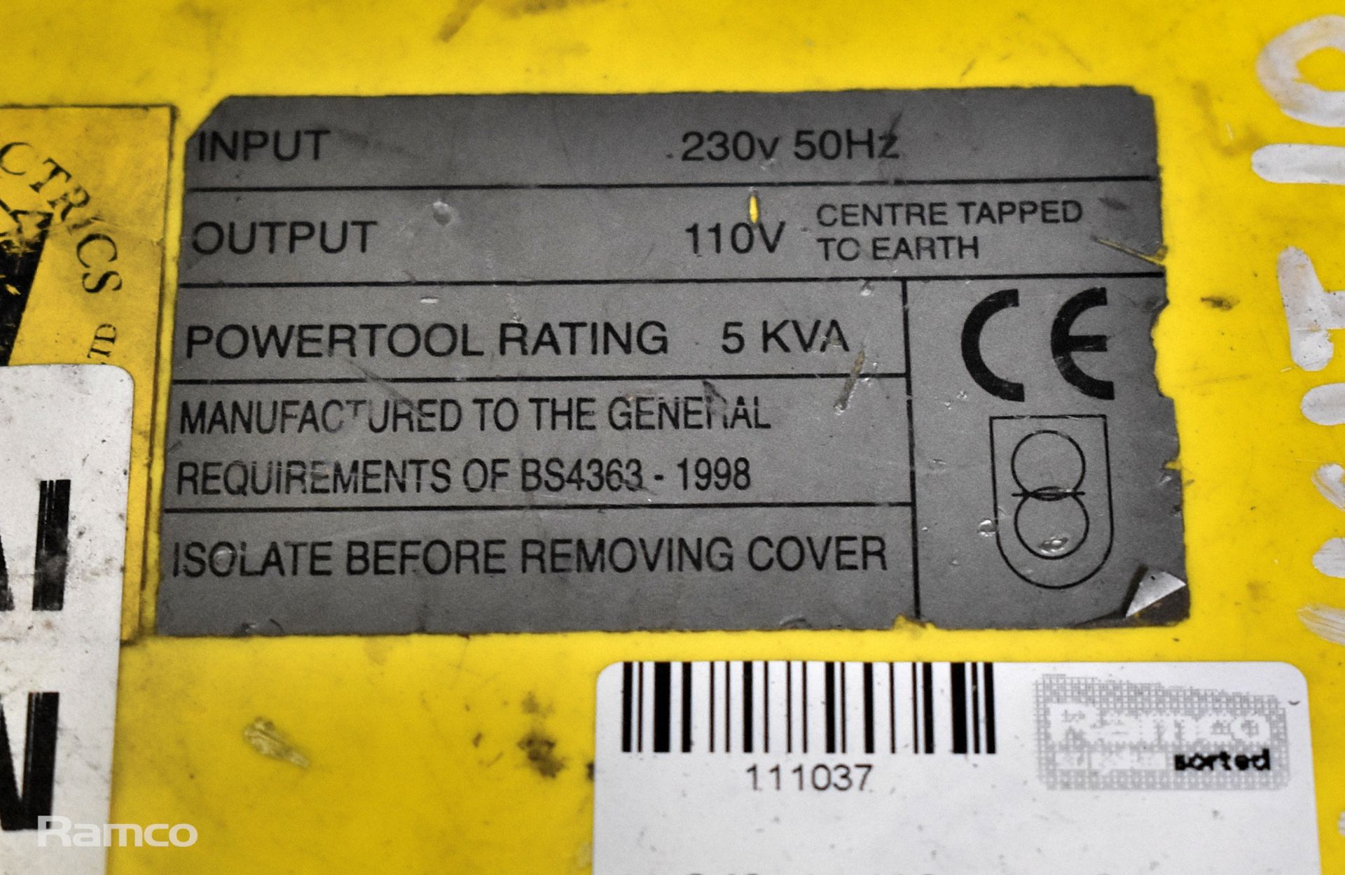 240v to 110v transformer (missing socket cover) - Image 3 of 3