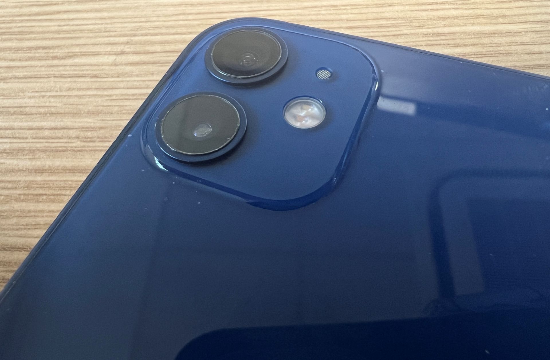 Apple iPhone 12 mini - 64GB - Blue - Unlocked - Bild 5 aus 6