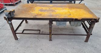 Steel work bench with Vice - L253 x W150 x H103cm