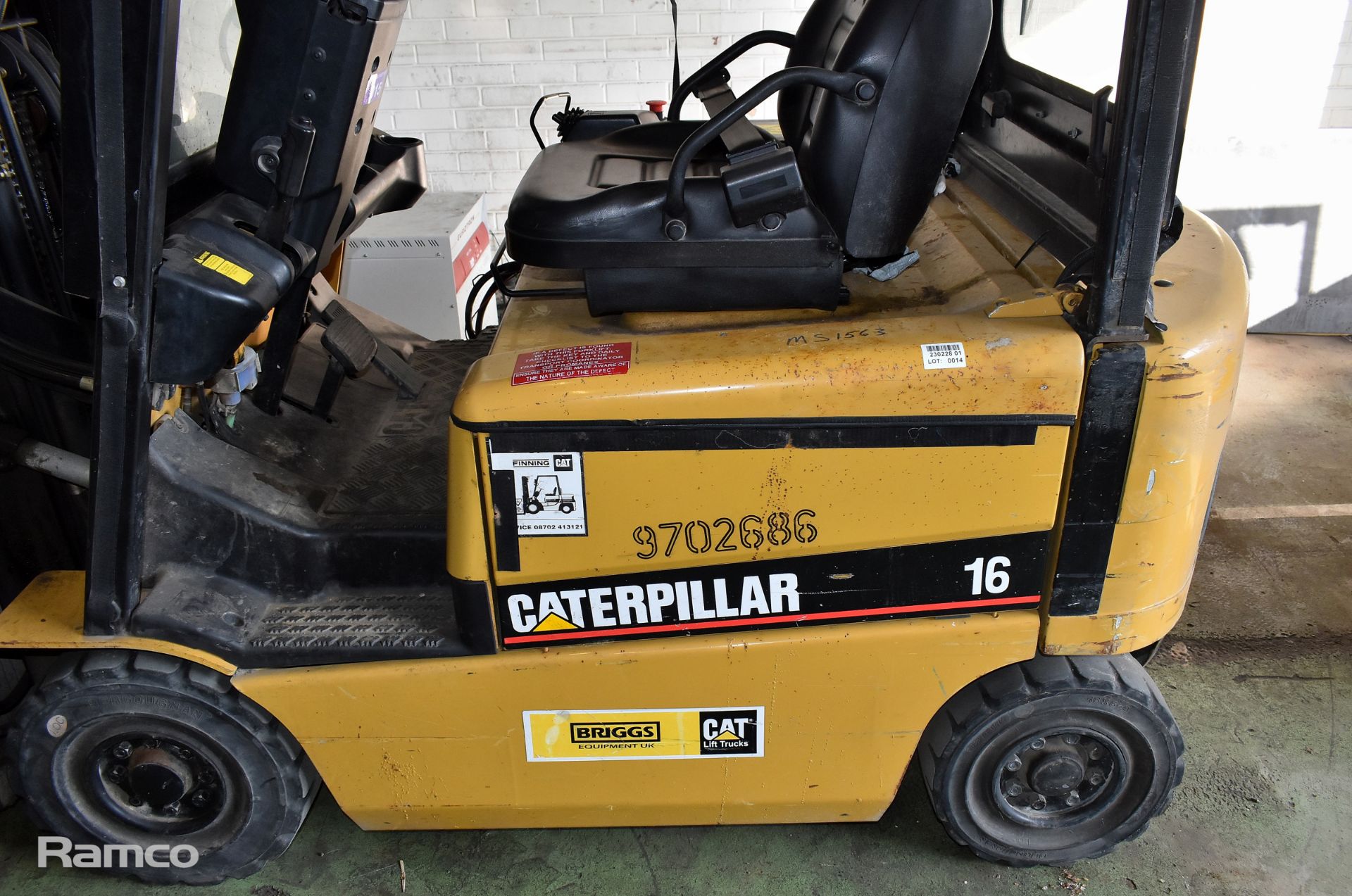 Caterpillar EP16K Forklift Serial No 06A00310 with Cascade fork set Serial No ALE 738377-1, 1900Kg - Image 3 of 31