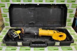 Dewalt DW938 18v reciprocating saw in case w/no charger, 1x battery