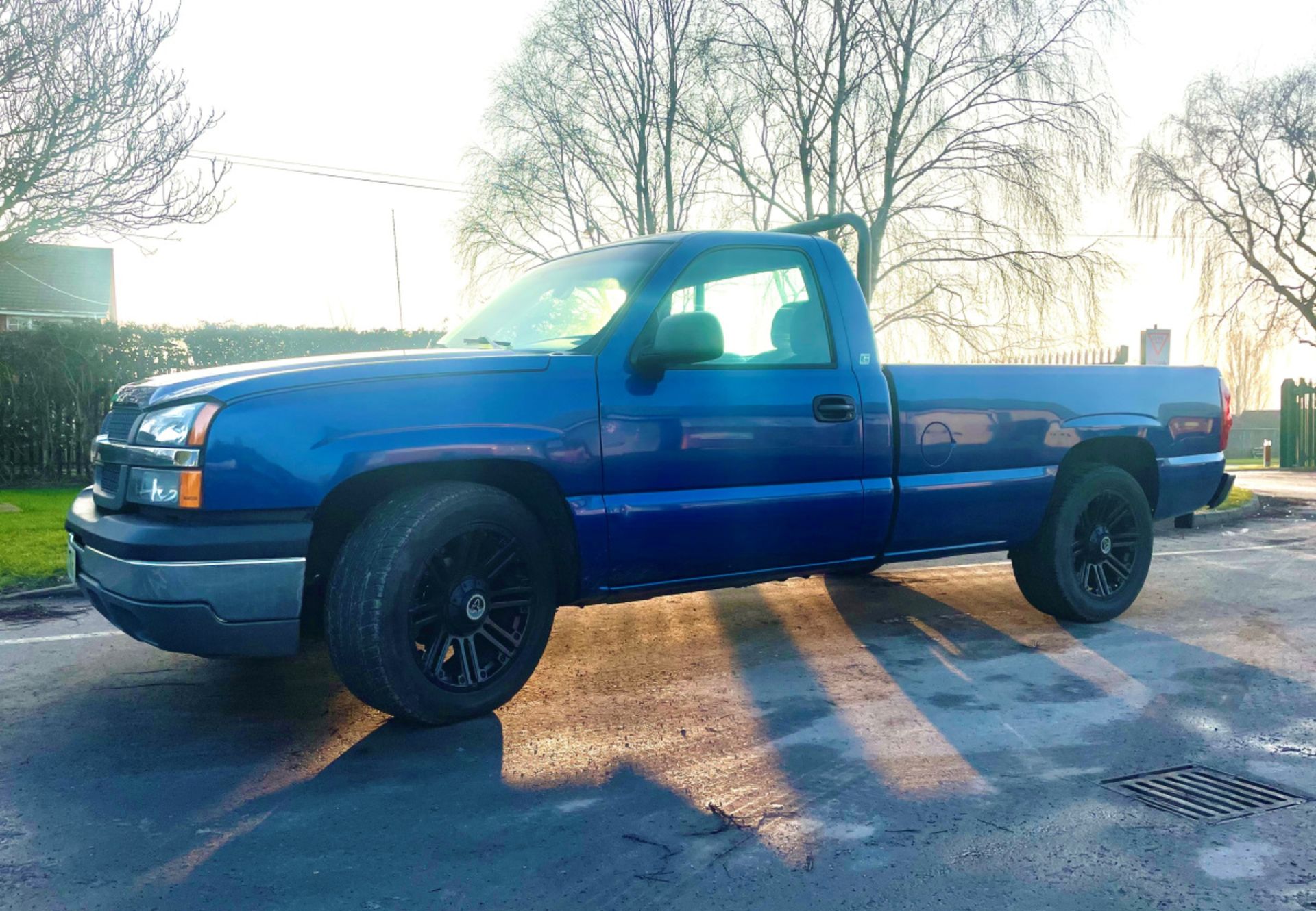 Chevrolet Silverado 1500 pickup - 5.3LS engine - Petrol - Automatic - 3 seater in front - Image 2 of 26