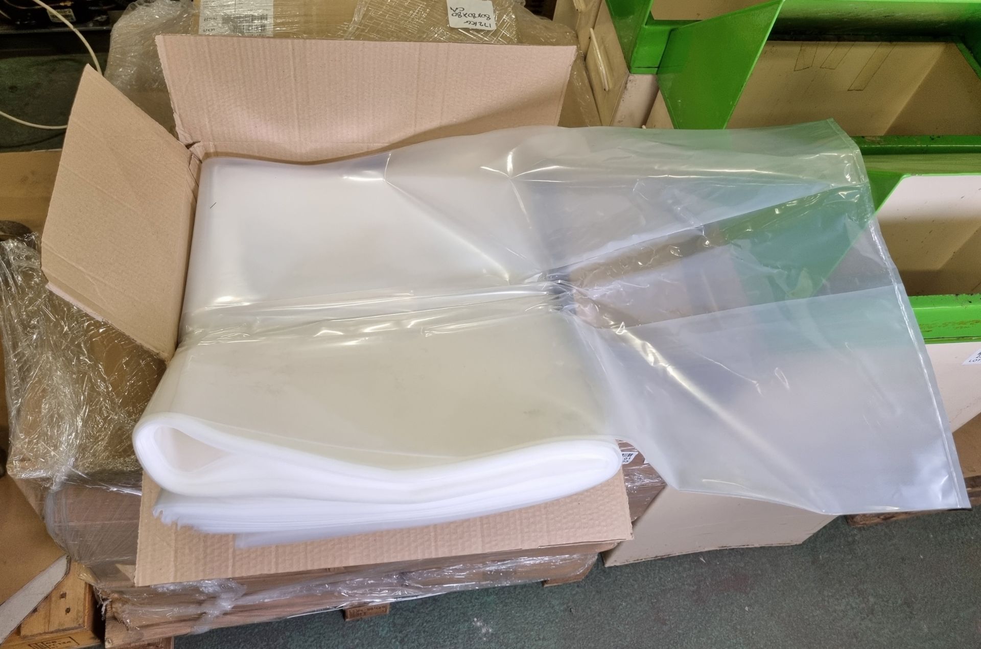 18x Leak Proof liner bags (approx 50) - bag size: 115 x 50cm - Image 5 of 6