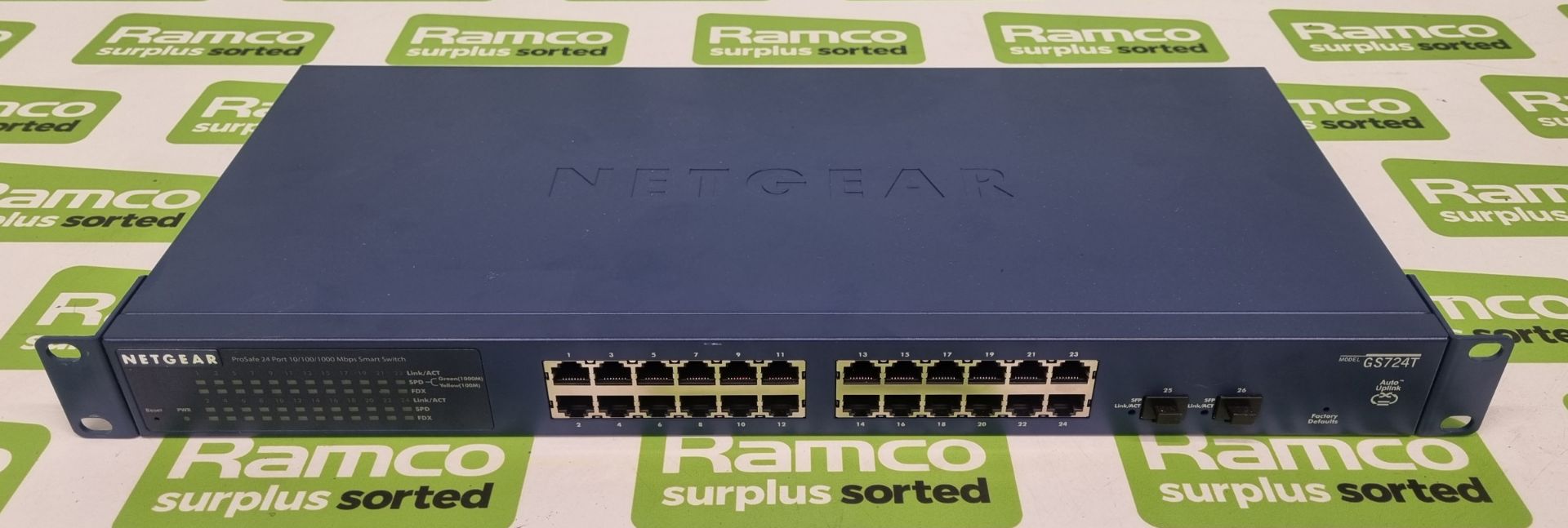 Netgear GS742T 24 port gigabit network switch (rack mountable) - Image 7 of 11