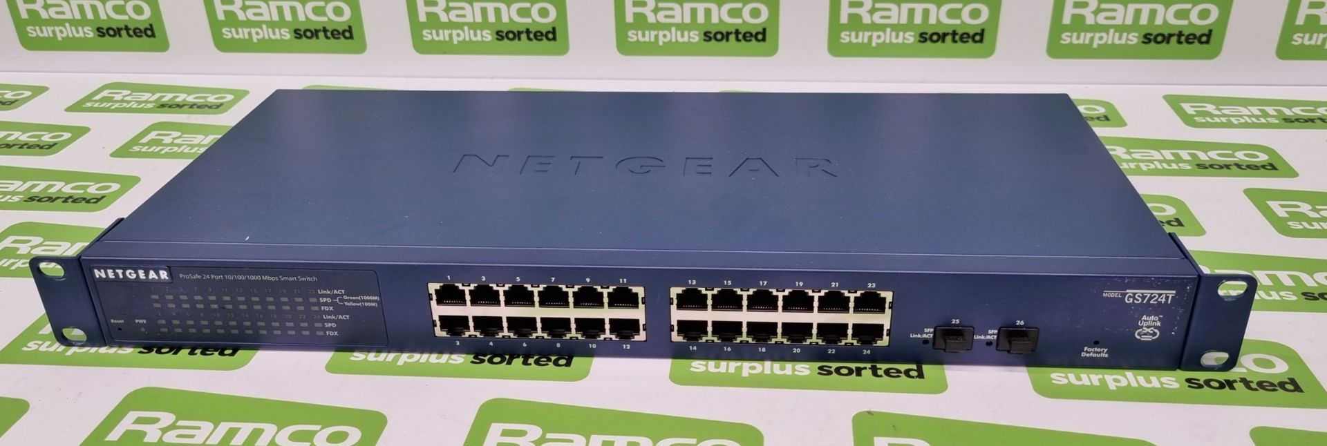 Netgear GS742T 24 port gigabit network switch (rack mountable) - Image 3 of 9