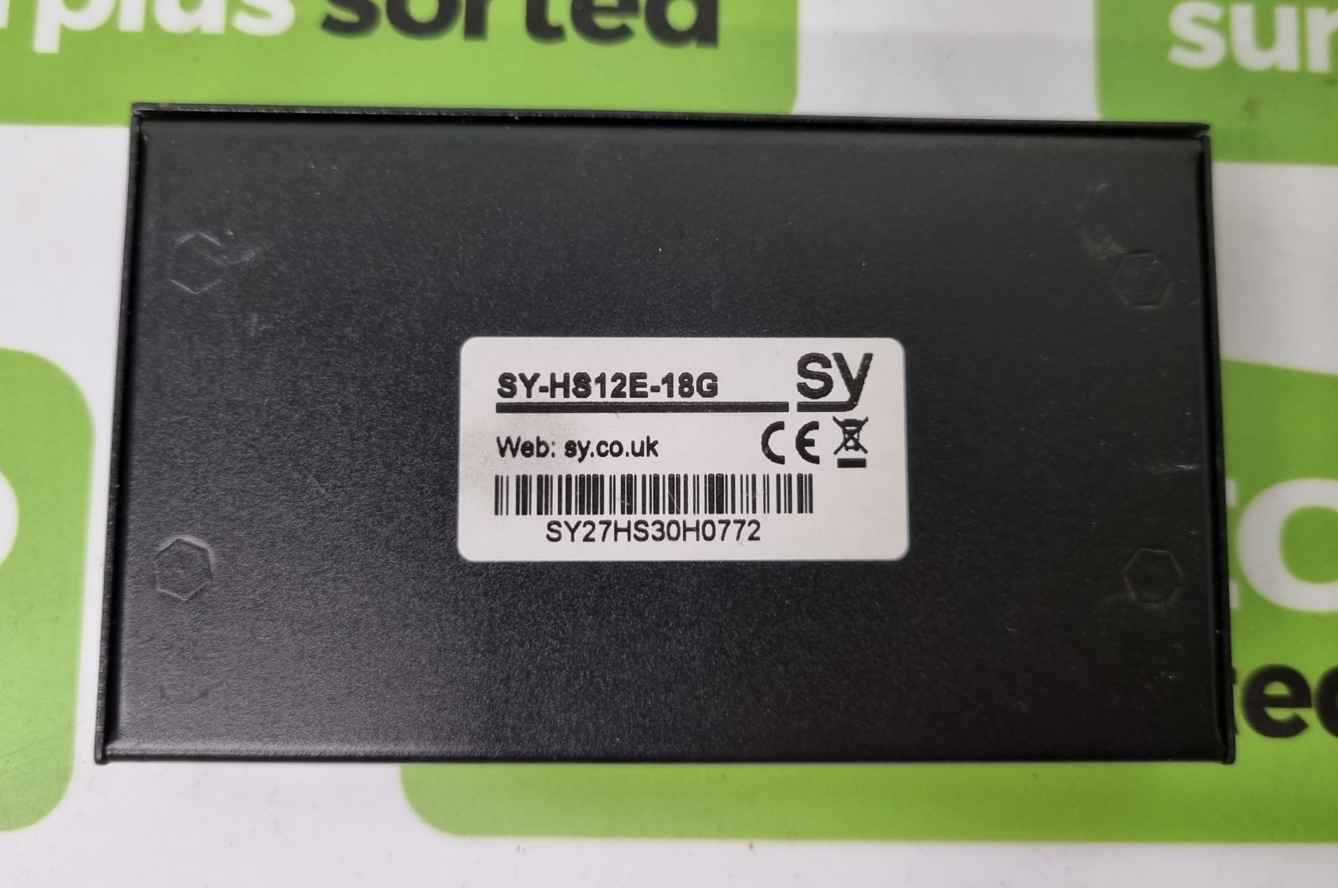 SY-HS12E-18G 1x2 HDMI 2.0 (18Gbps) splitter - Image 6 of 9