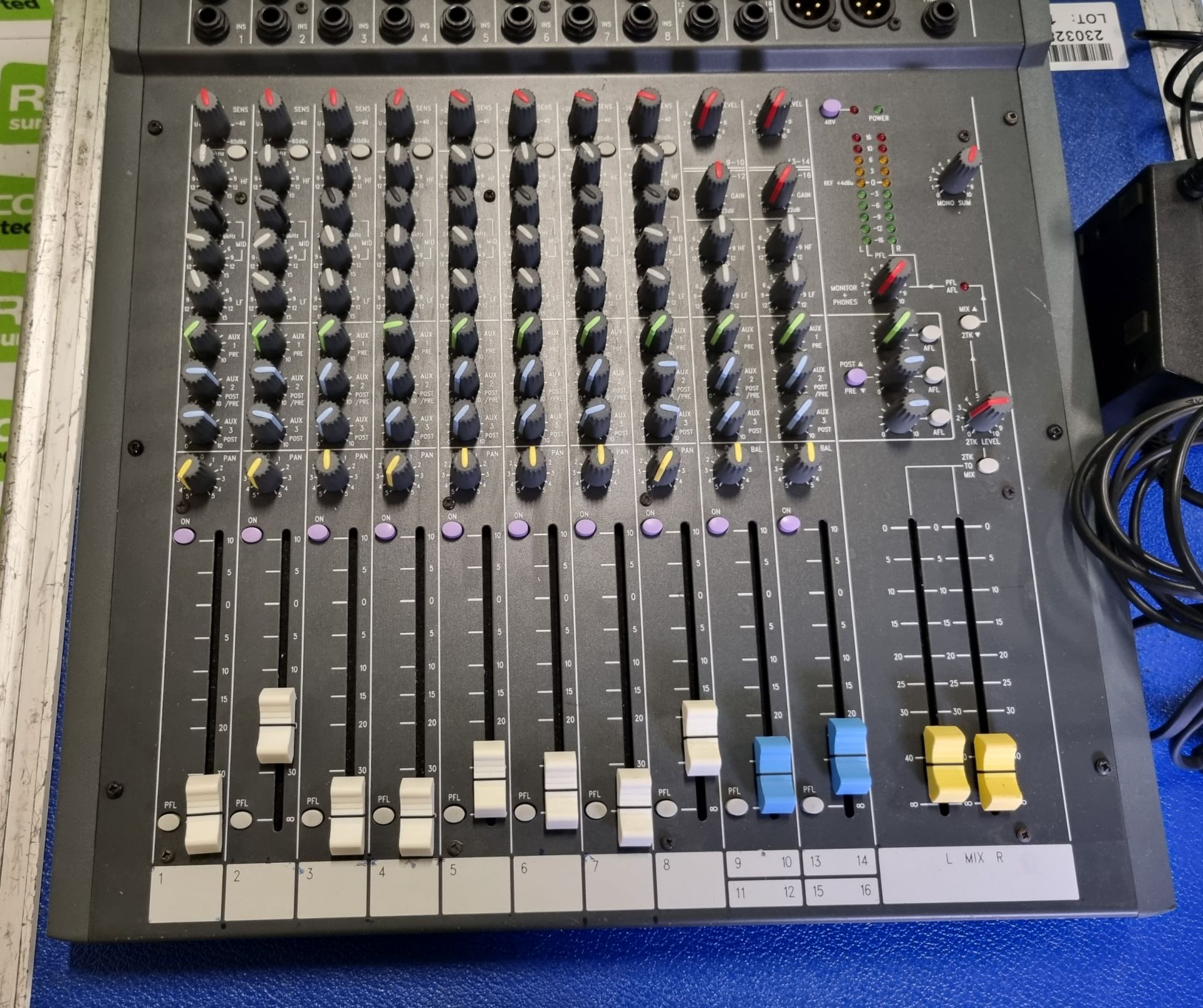 Soundcraft Spirit Folio 8 channel audio mixer with PSU in flight case - Image 4 of 5