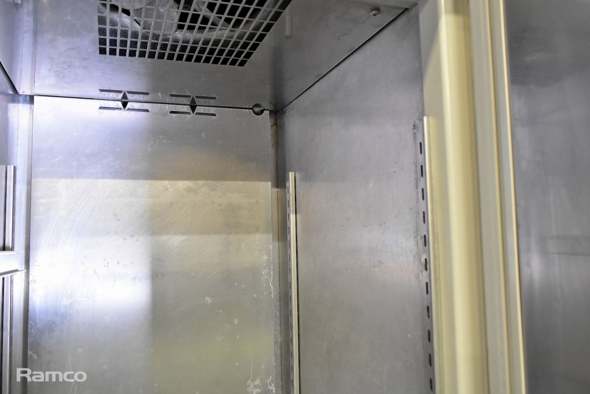 Gram Midi 425 stainless steel single door upright fridge - 600mm W - Image 3 of 4