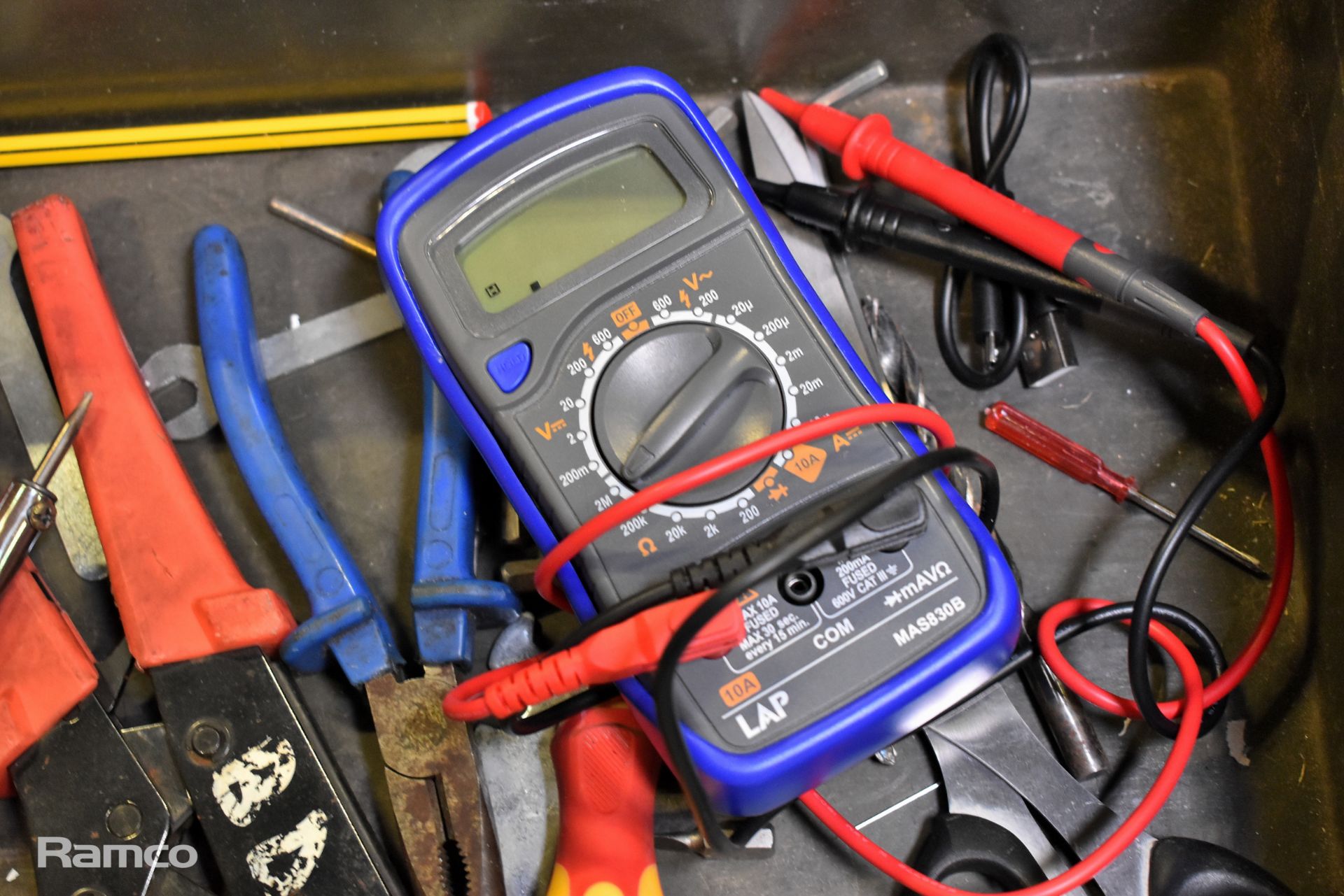 Various tools, 40W soldering iron kit, voltage meter reader, HDMI cable, sockets etc - Image 3 of 3