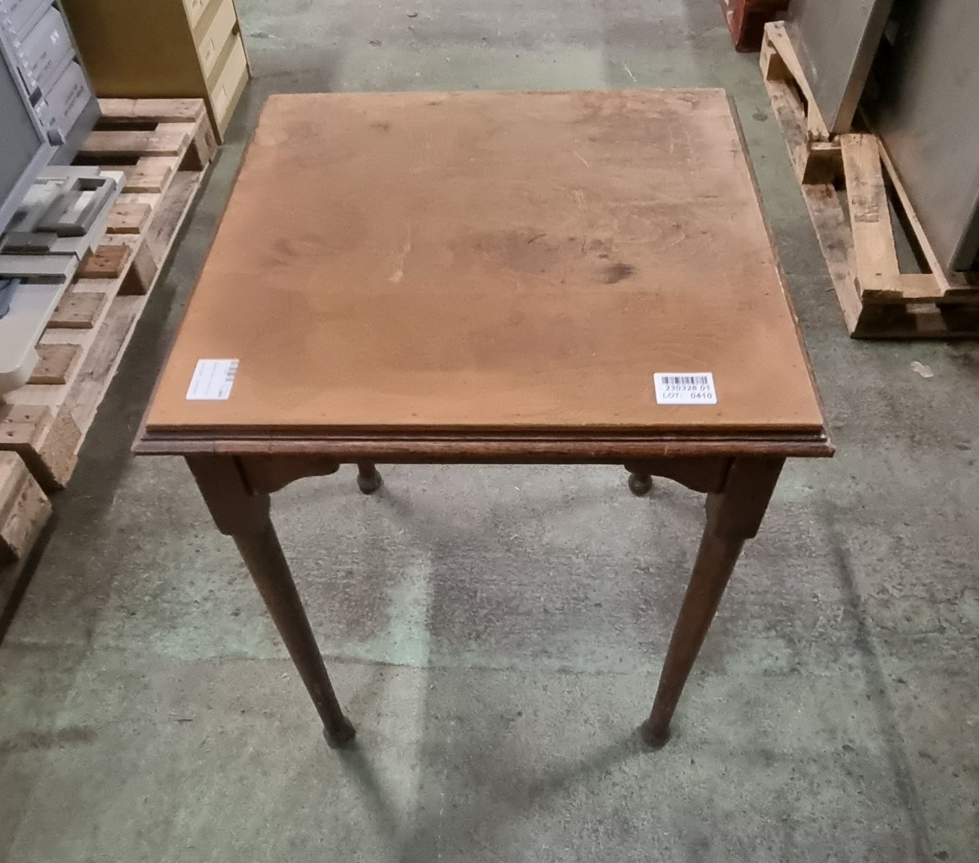Wooden table - 61 x 61 x 74cm - Bild 2 aus 4