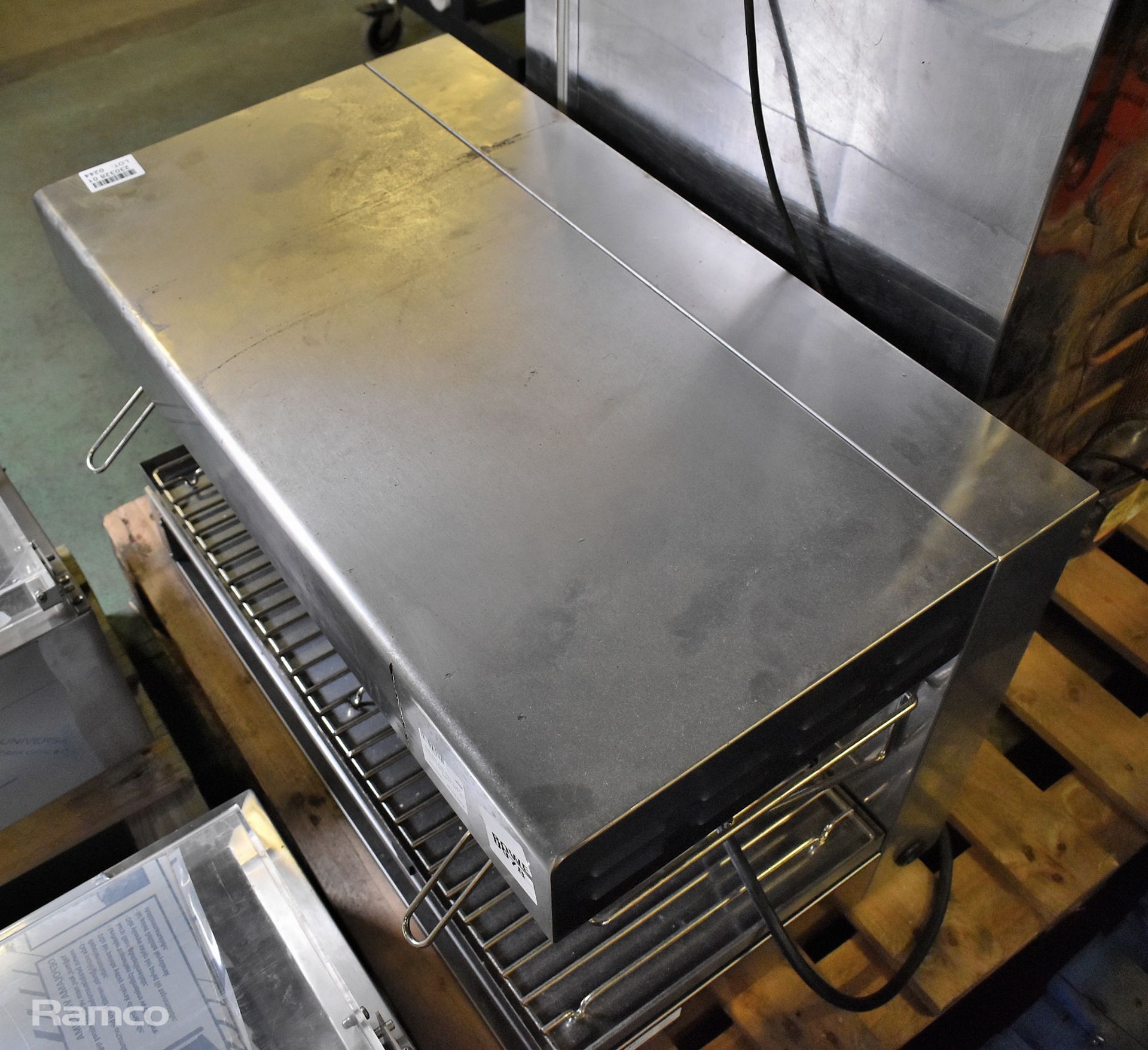 Stainless steel electric grill - unknown make, type: SEF 80 RB - 800mm W - Image 3 of 5