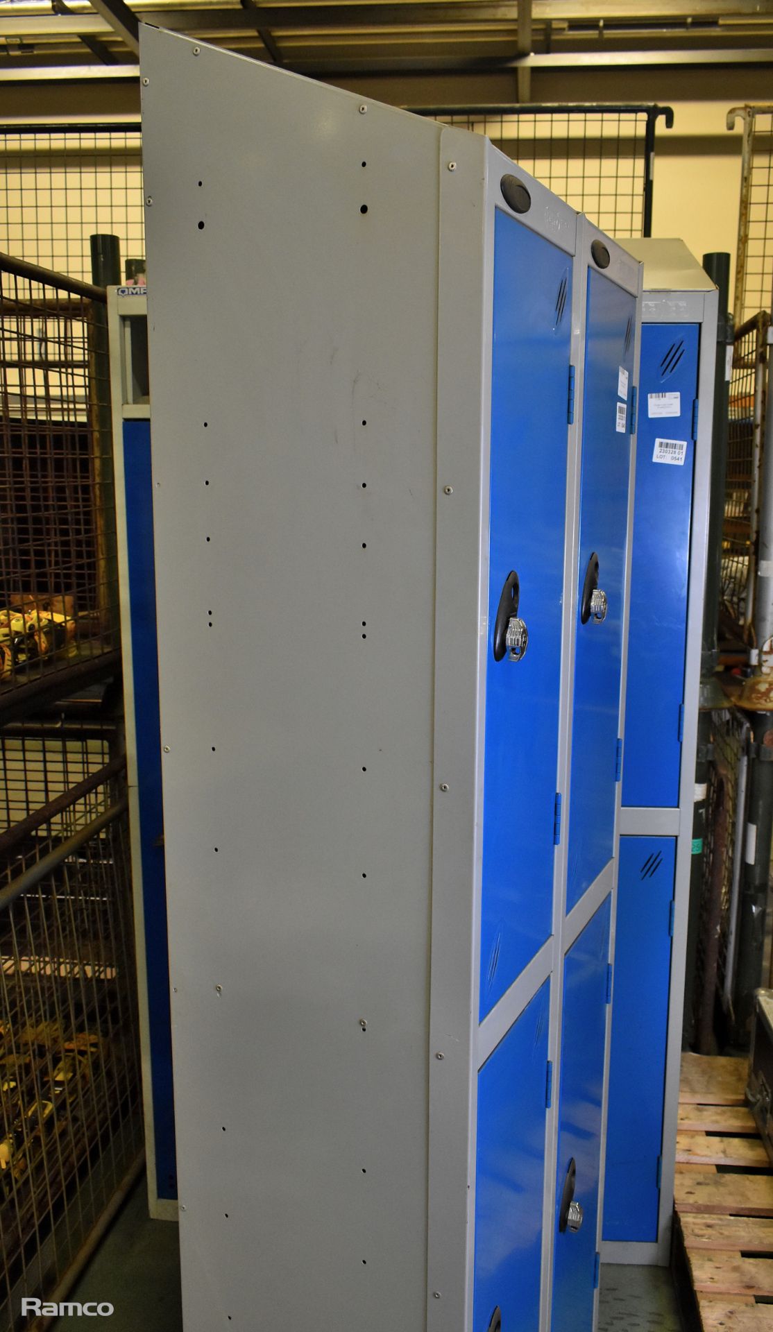 Probe 4 door locker - 61 x 40 x 200cm - Image 3 of 3