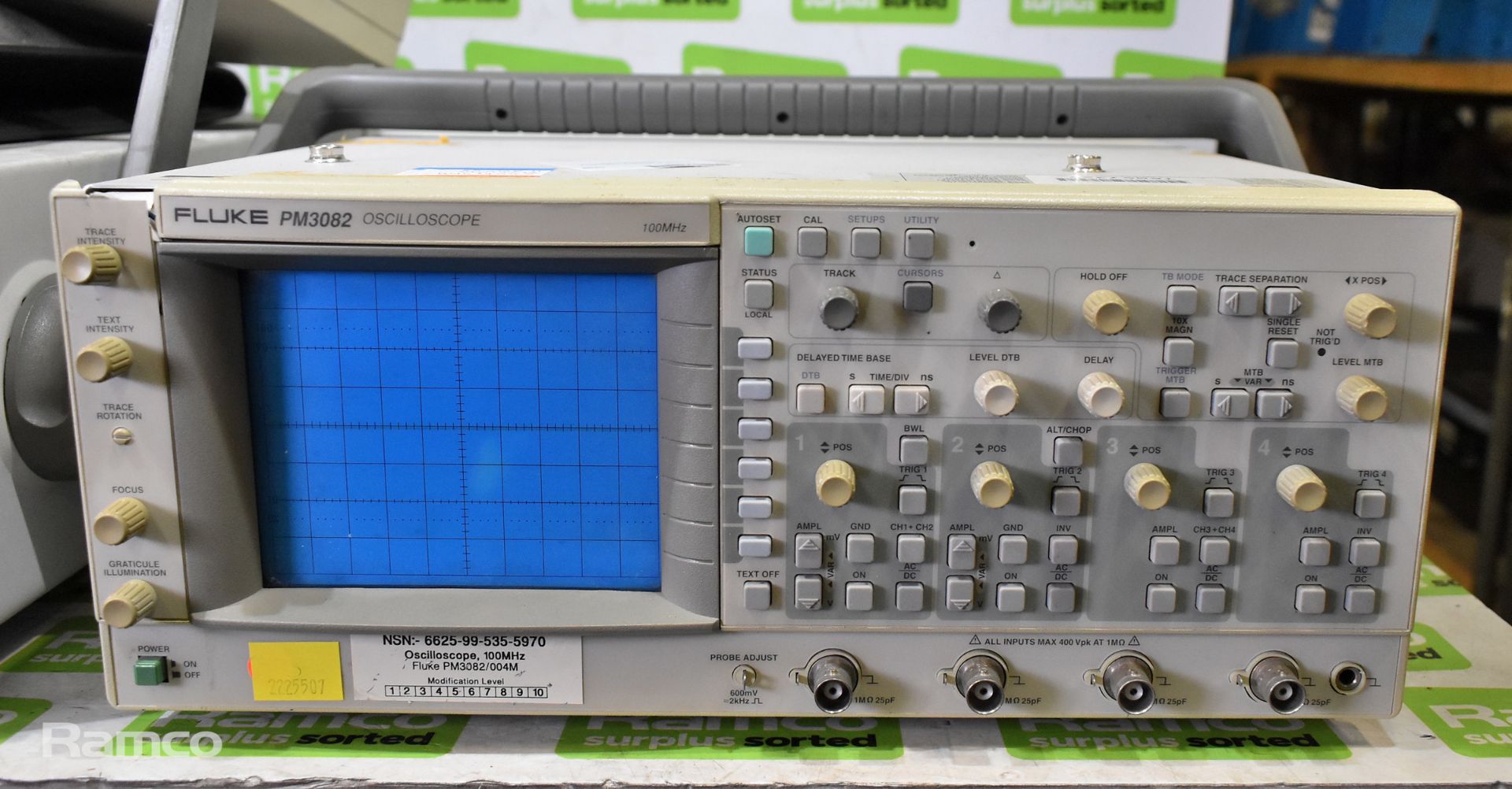 2x Fluke PM3082 100MHz Oscilloscopes - AS SPARES OR REPAIRS - Image 5 of 10