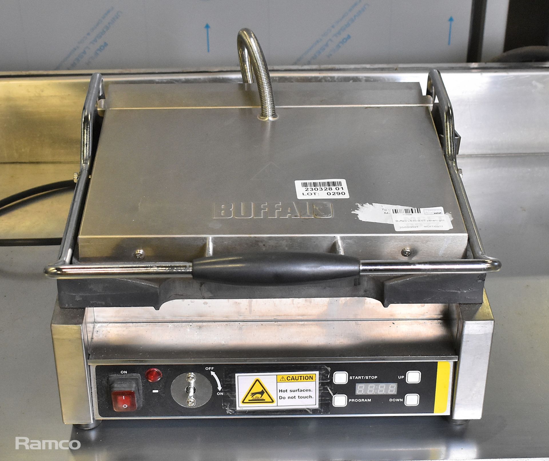 Buffalo L530-B-03 panini grill