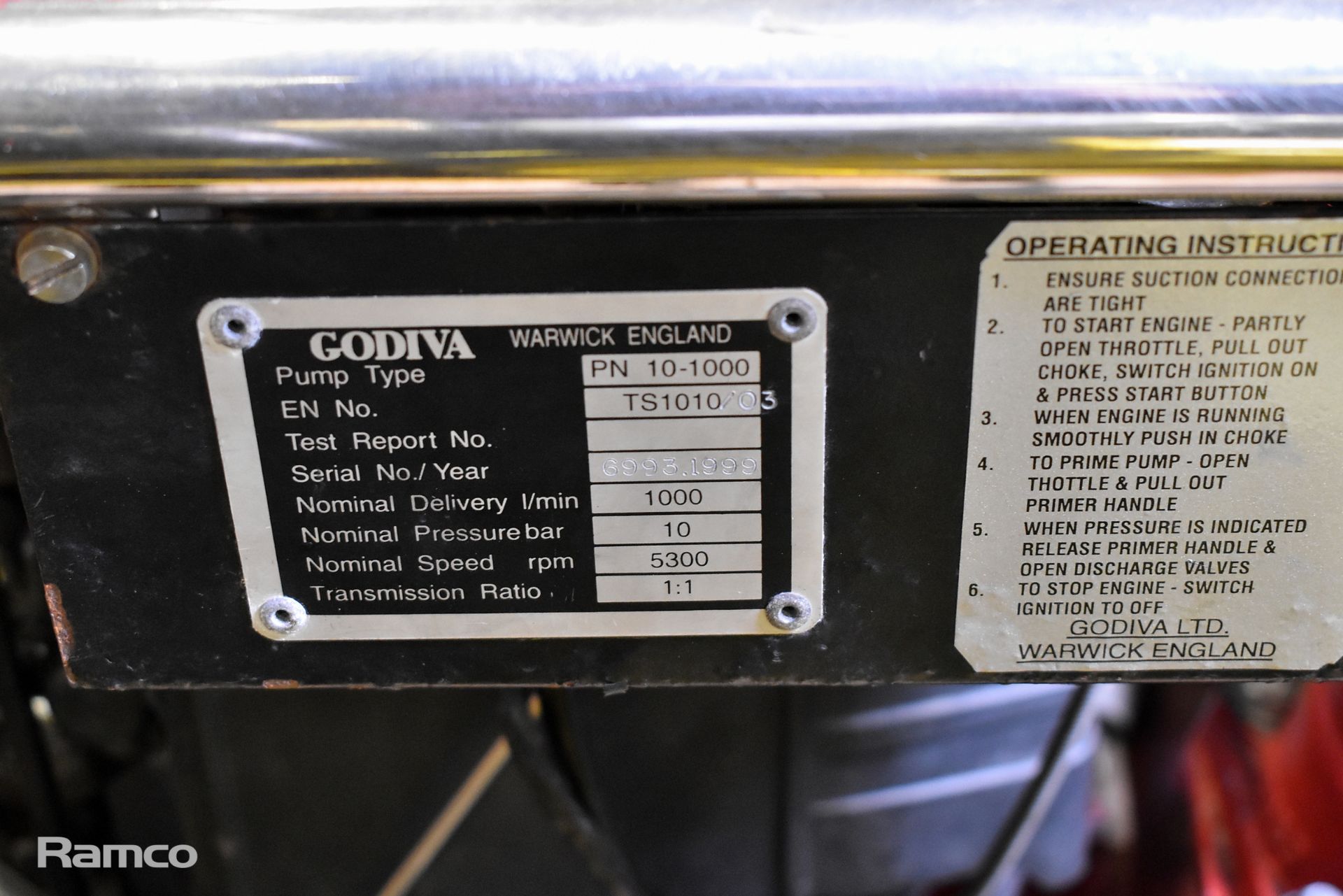 Godiva PN 10-1000 light portable pump - 1999 model - serial number 6993 - 5300 rpm nominal speed - Image 5 of 8