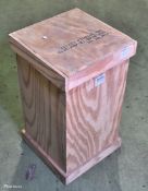 Wooden storage and shipping container - container size: 36 x 36 x 63cm