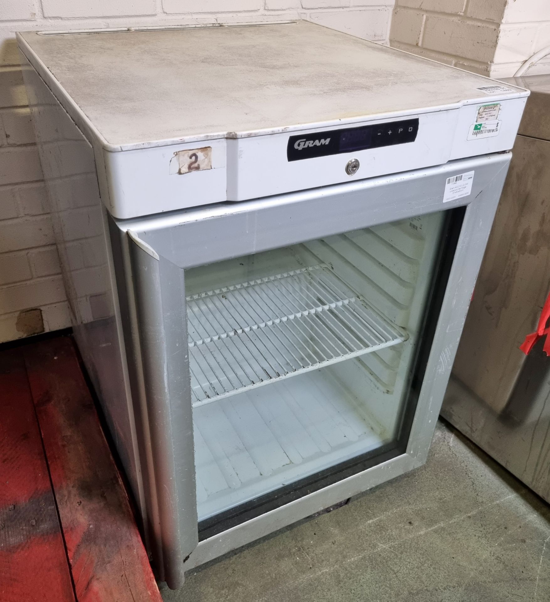 Gram KG 210 LG 3W undercounter fridge - 67 x 60 x 82cm - Image 3 of 5