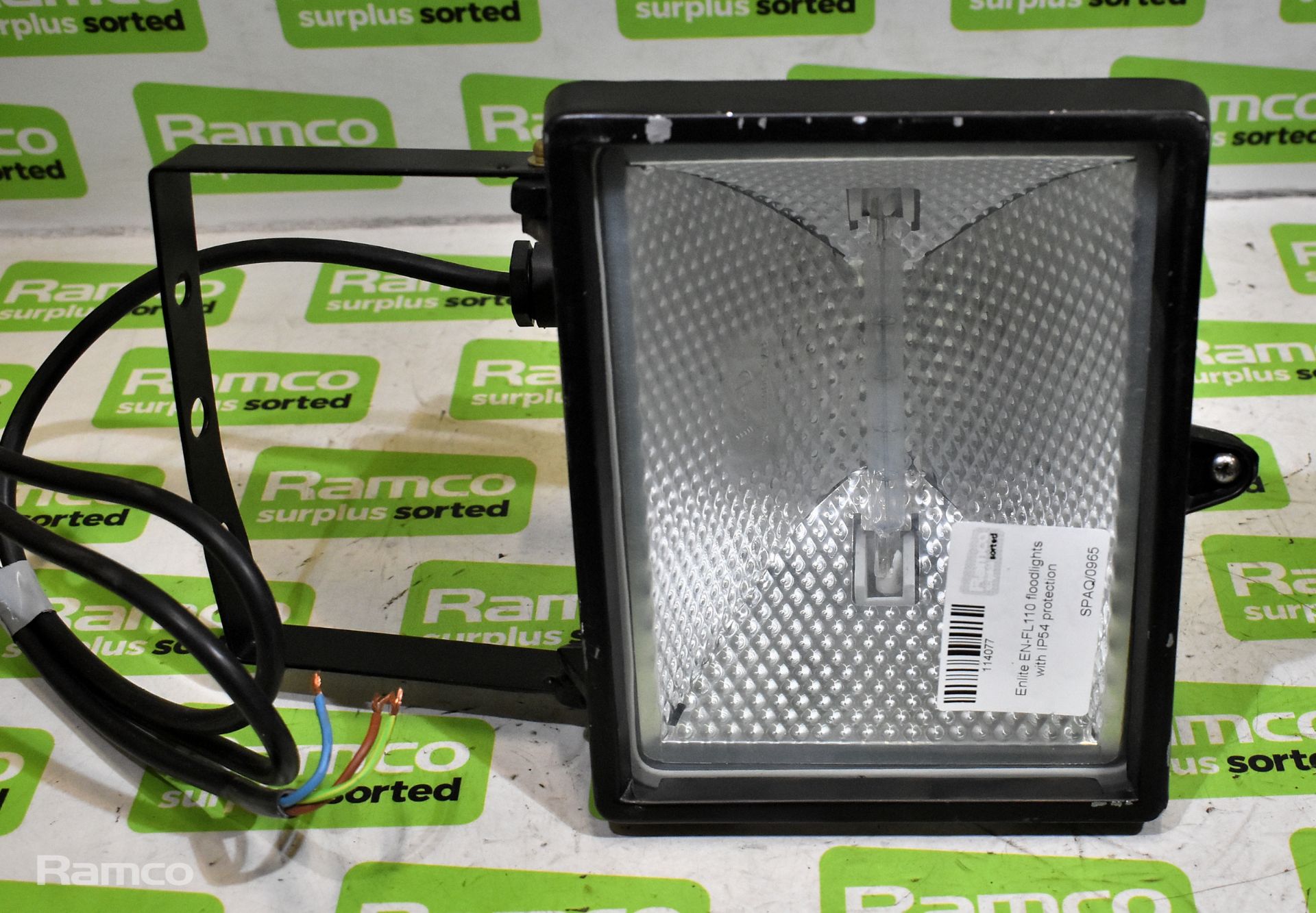 2x Enlite EN-FL110 floodlights with IP54 protection - Image 4 of 4