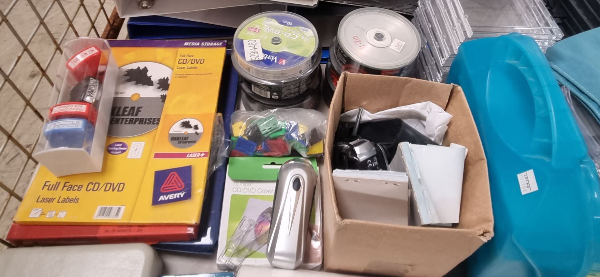 Office supplies - pocket projector, tills, folders, stamps. staplers, tape, CD's, DVD & CD Cases - Image 5 of 19