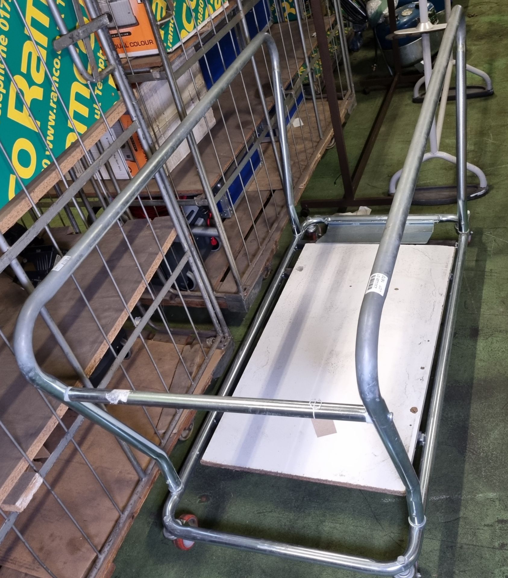 Board and panel trolley - 160 x 77 x 100cm - Image 2 of 4