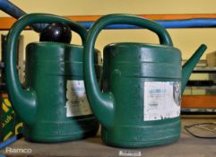 2x Gardman 10ltr watering cans