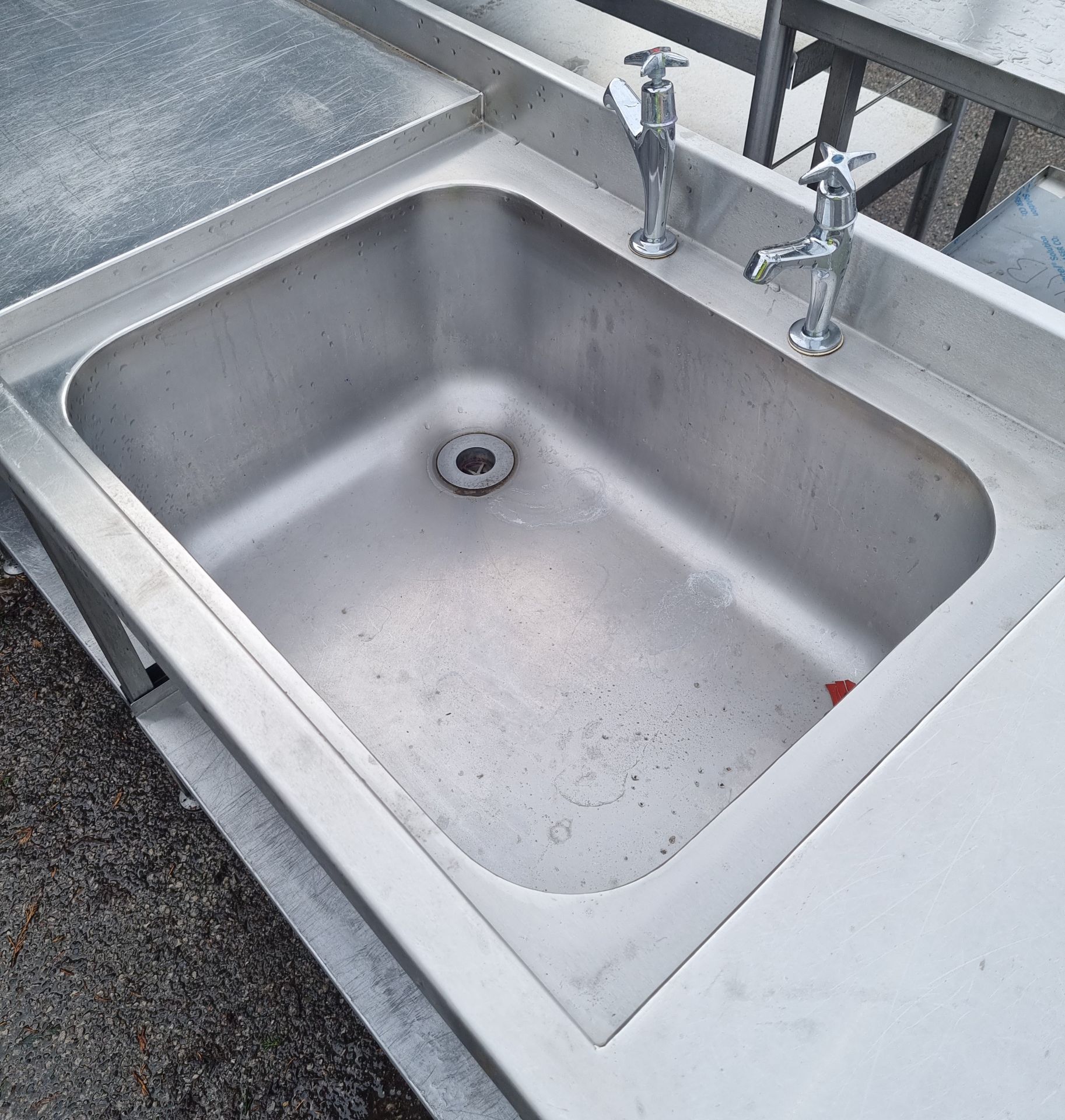 Stainless steel preparation table with sink - 203 x 62 x 108cm - Bild 2 aus 3