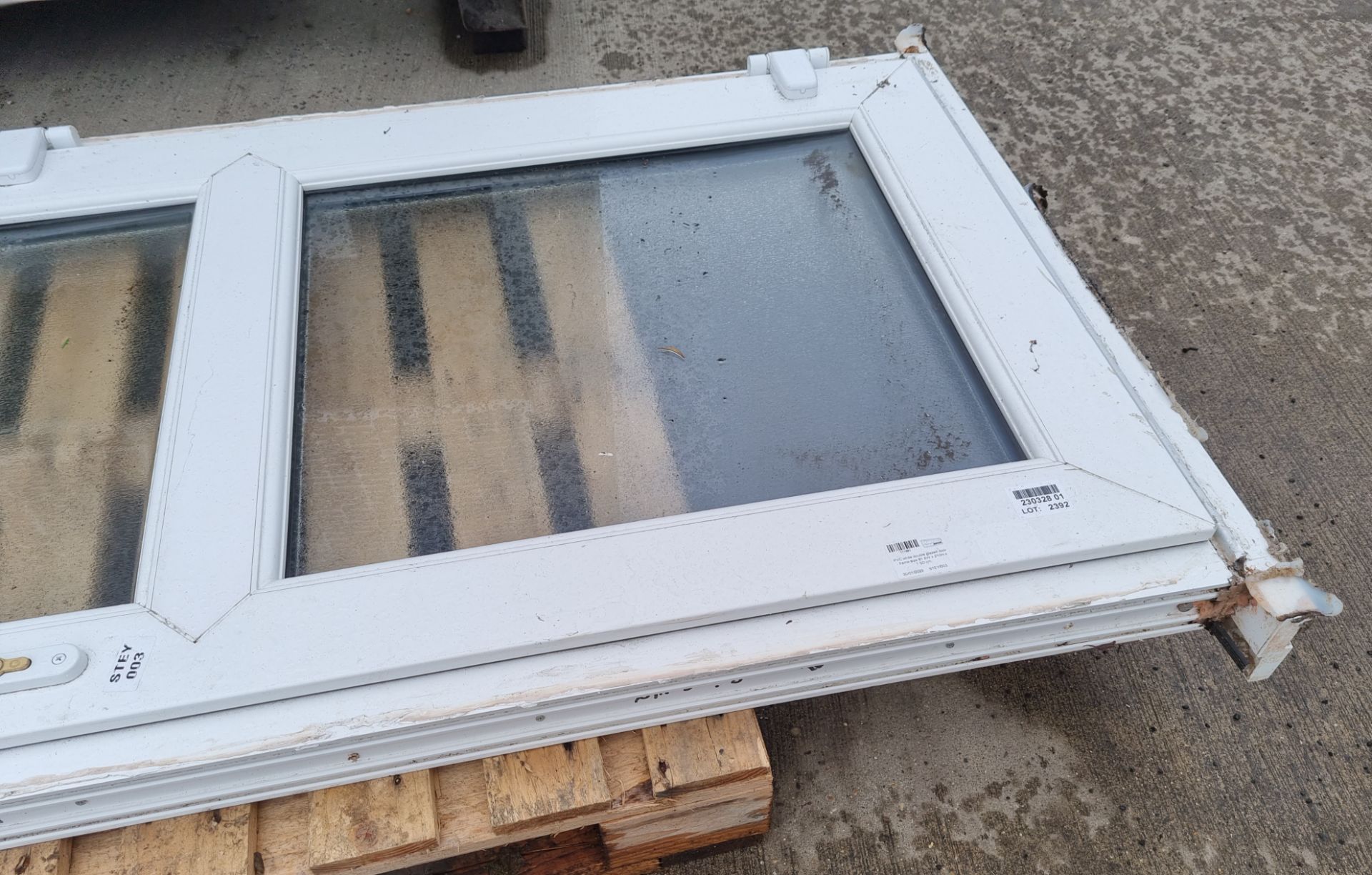 PVC white double glazed door - frame size W 91.6 x H 210 x D 7.5 cm - Image 2 of 3