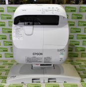 Epson EB-570 projector