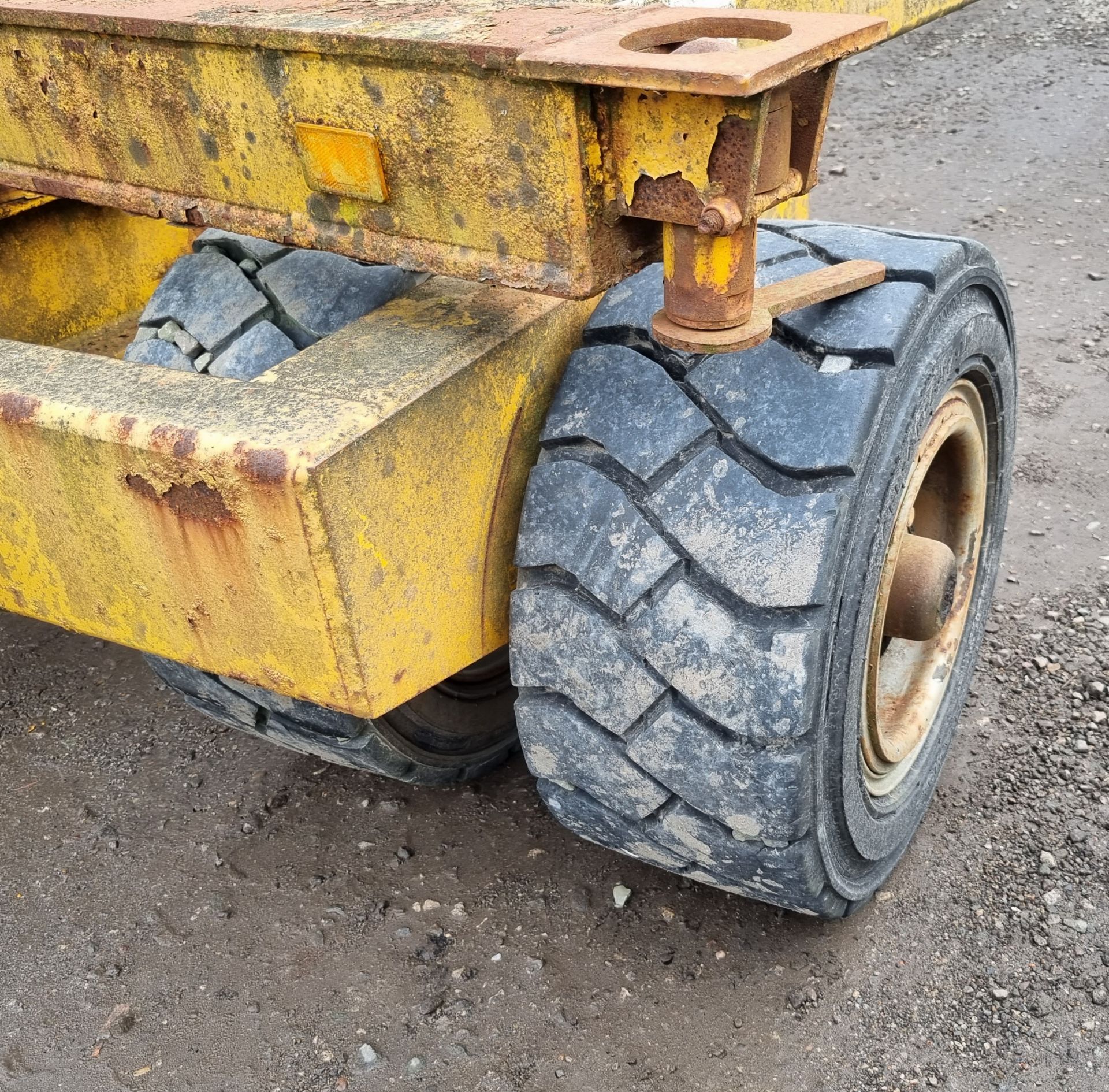 20ft Skeletal yard trailer - solid wheeled - Image 9 of 10