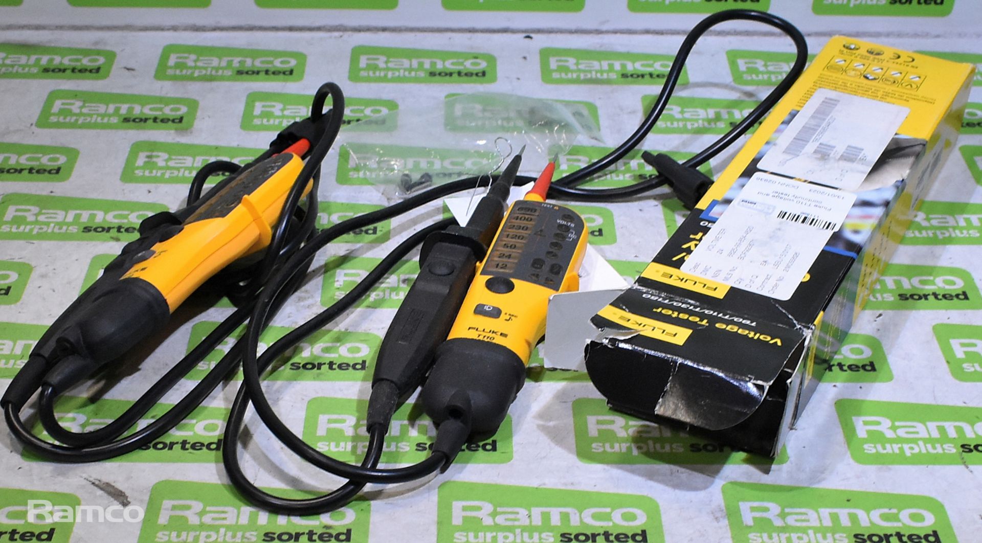 2x Fluke T110 voltage and continuity testers
