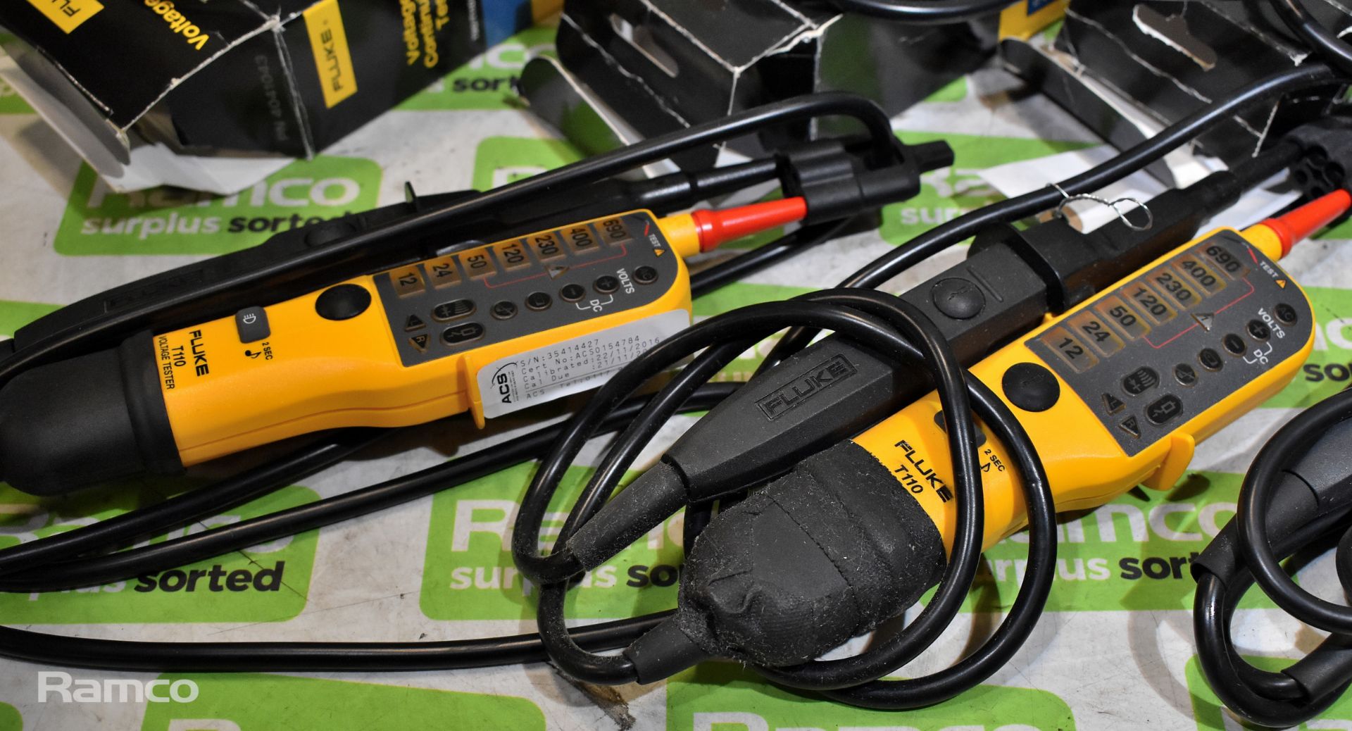 6x Fluke T110 voltage and continuity testers - Image 4 of 5