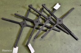 4x Mechanical pullers - dimensions: 60 x 60 x 4cm