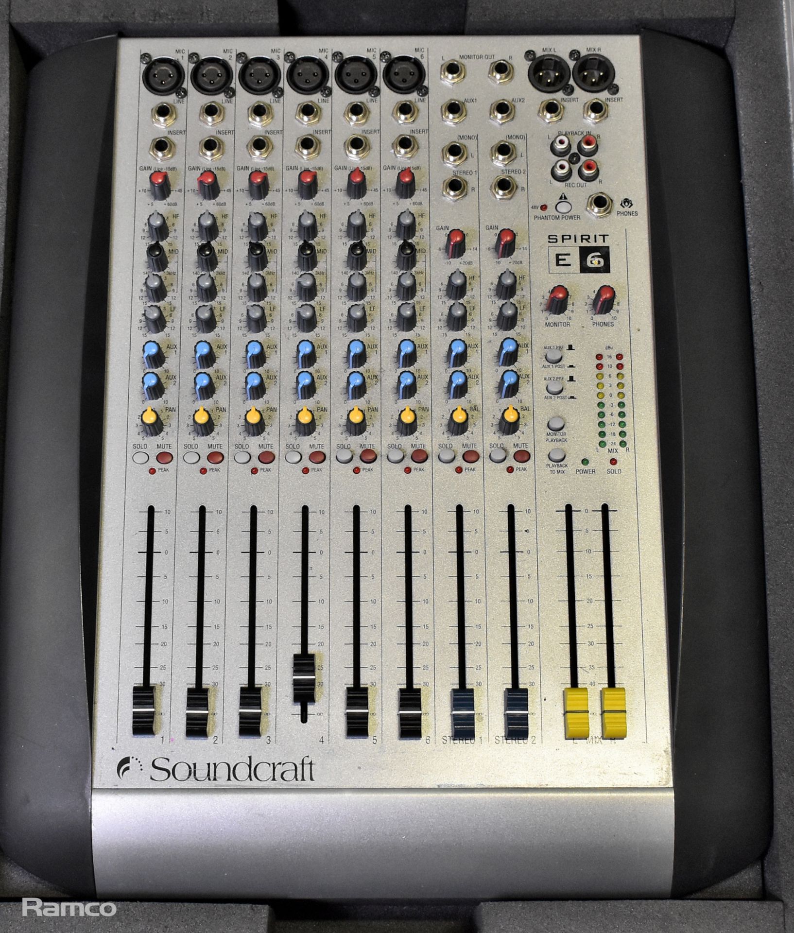 Soundcraft Spirit E6 6 channel audio mixer in flight case - Image 2 of 4