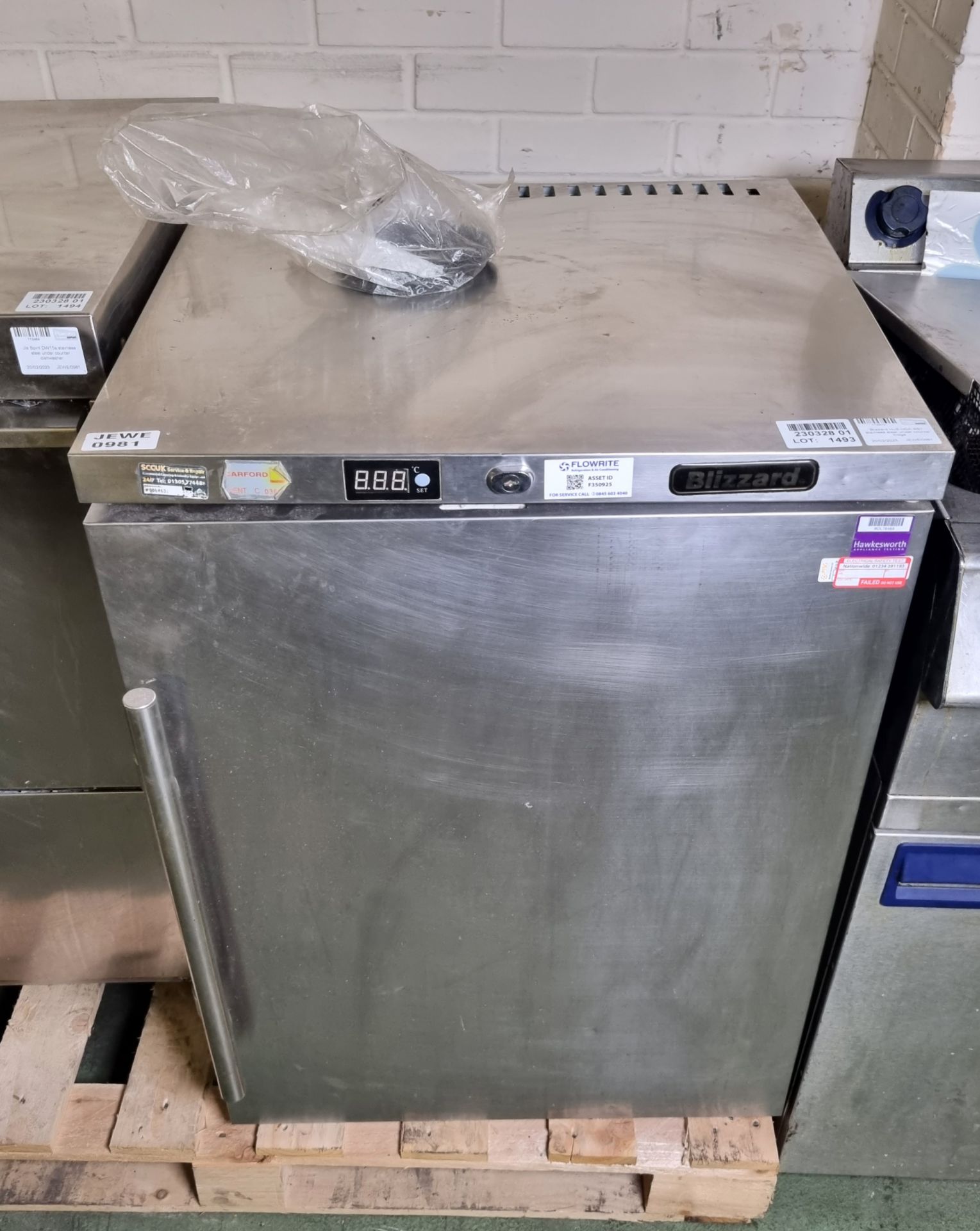 Blizzard HuS-HDA-SS1 stainless steel under counter fridge - 600mm W - Image 2 of 4