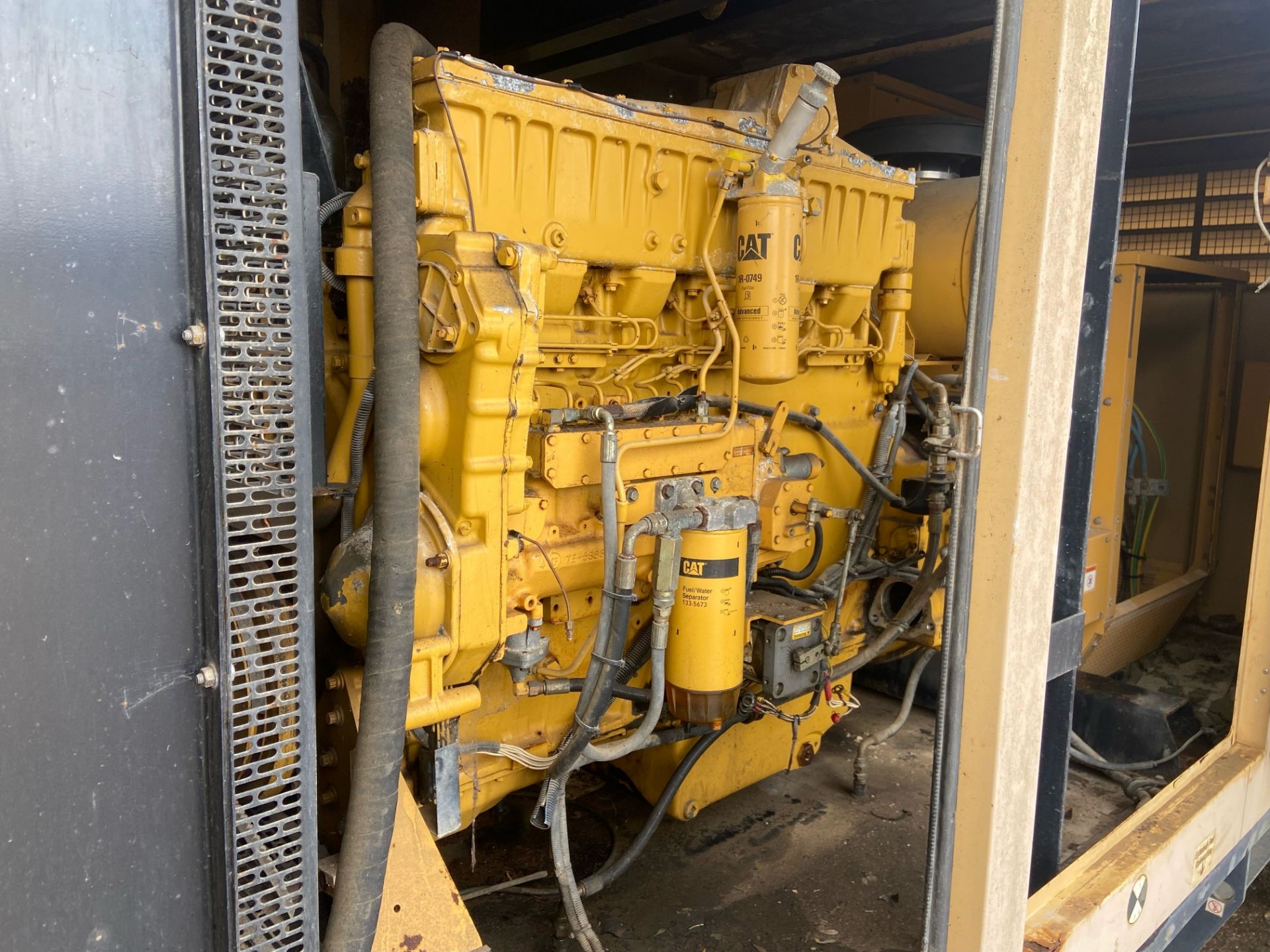 Caterpillar 320KVA 256kW Generator 445Amps per phase at 415v - 50Hz - 1500RPM - see description - Image 7 of 17