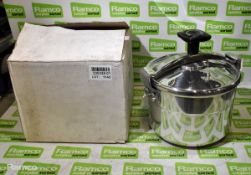 Tefal 6 ltr aluminium pressure cooker