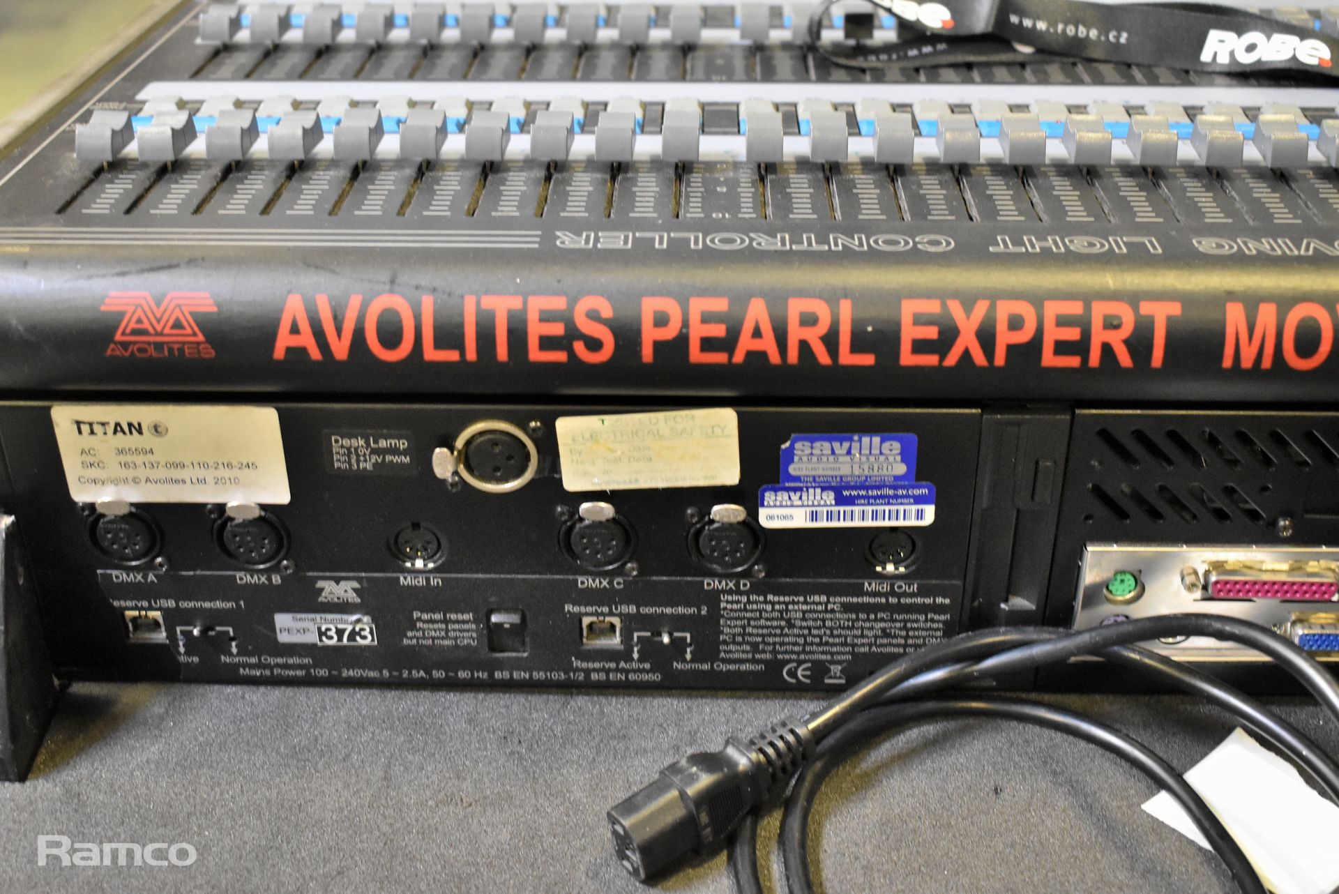 Avolites Pearl Expert lighting desk - in case - Image 4 of 6