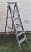 6 tread aluminium step ladder - open dimensions 100 x 45 x 145cm