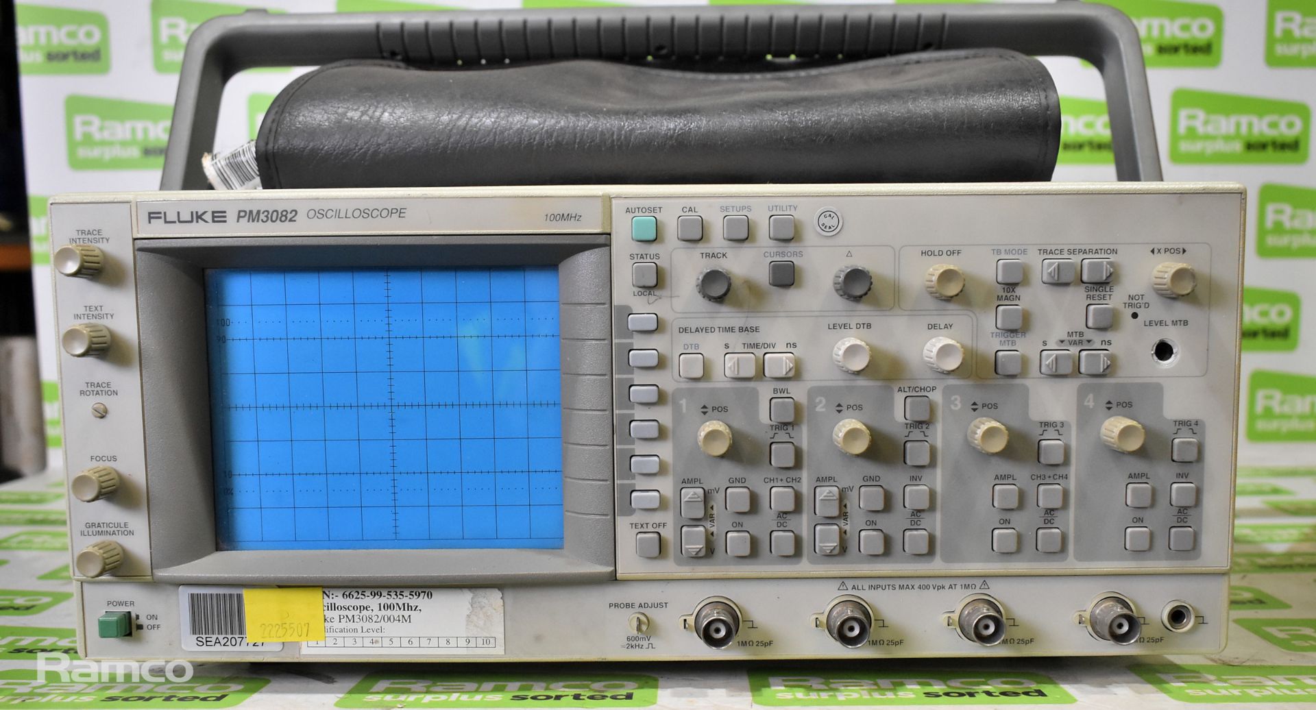 Fluke PM3082 100MHz Oscilloscope with bag - Image 2 of 4