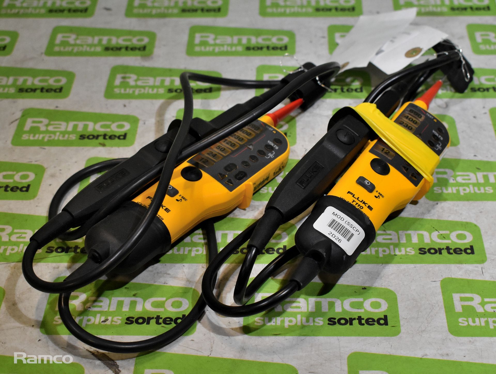 2x Fluke T110 voltage and continuity testers