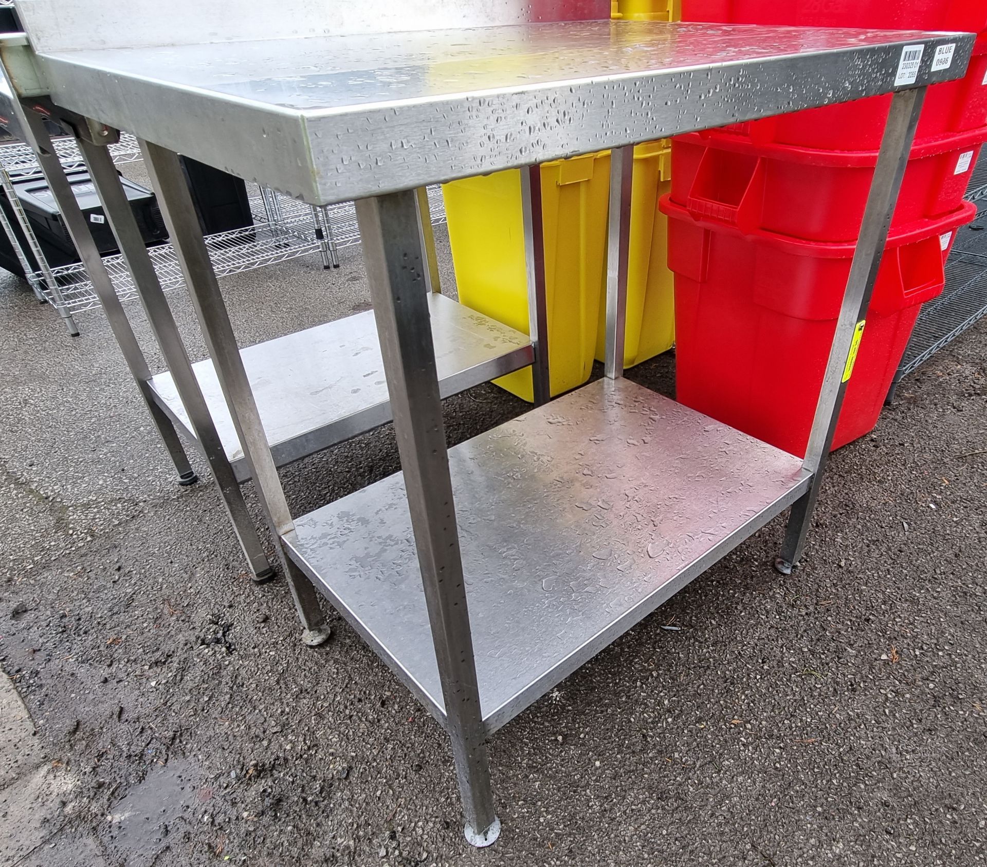 Stainless steel table with bottom shelf and upstand - dimensions: 90 x 65 x 95cm - Image 2 of 2