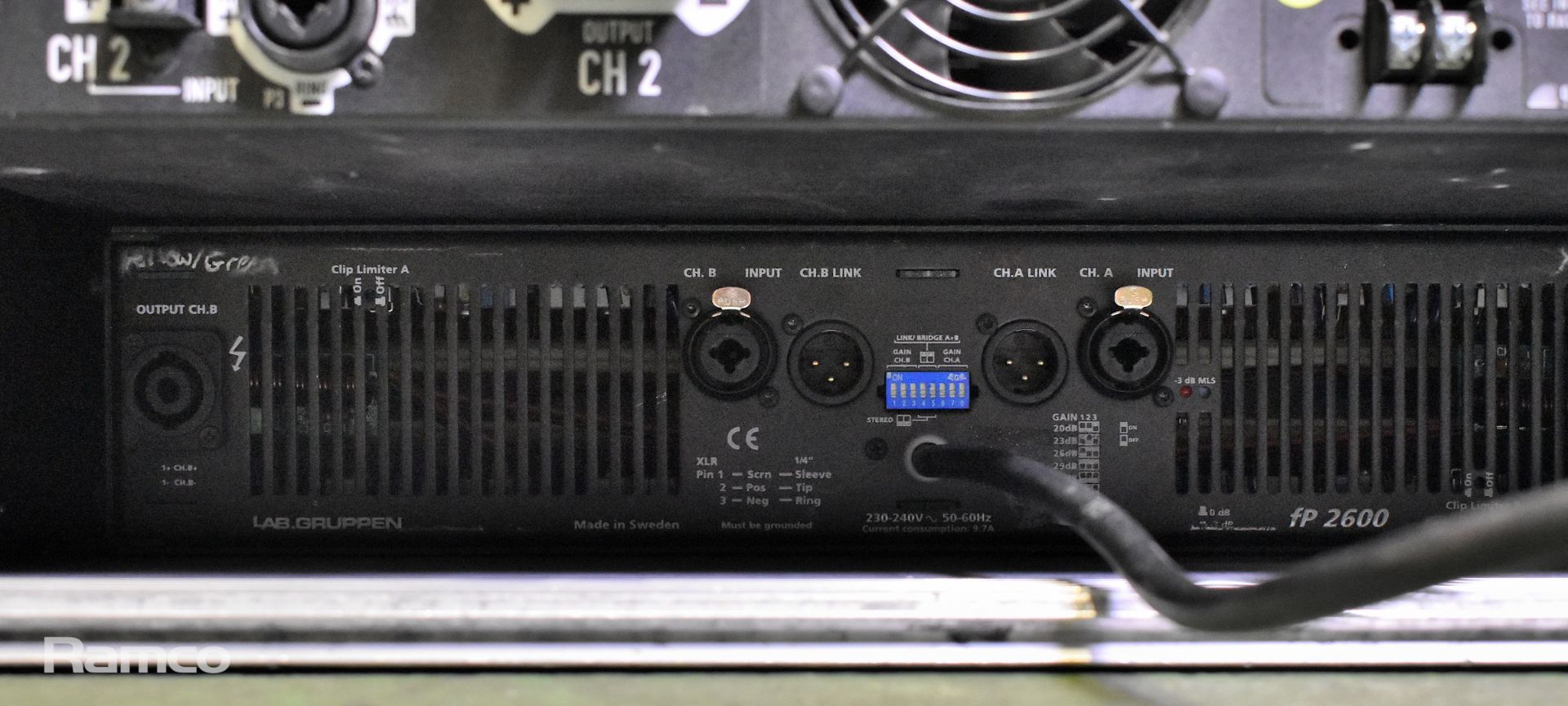 Lab Gruppen FP2600 amplifier and QSC Powerlight 1.4 amplifier in a flightcase - Image 6 of 7