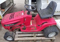 Murray 125 / 96 ride on mower - no blades - AS SPARES & REPAIRS